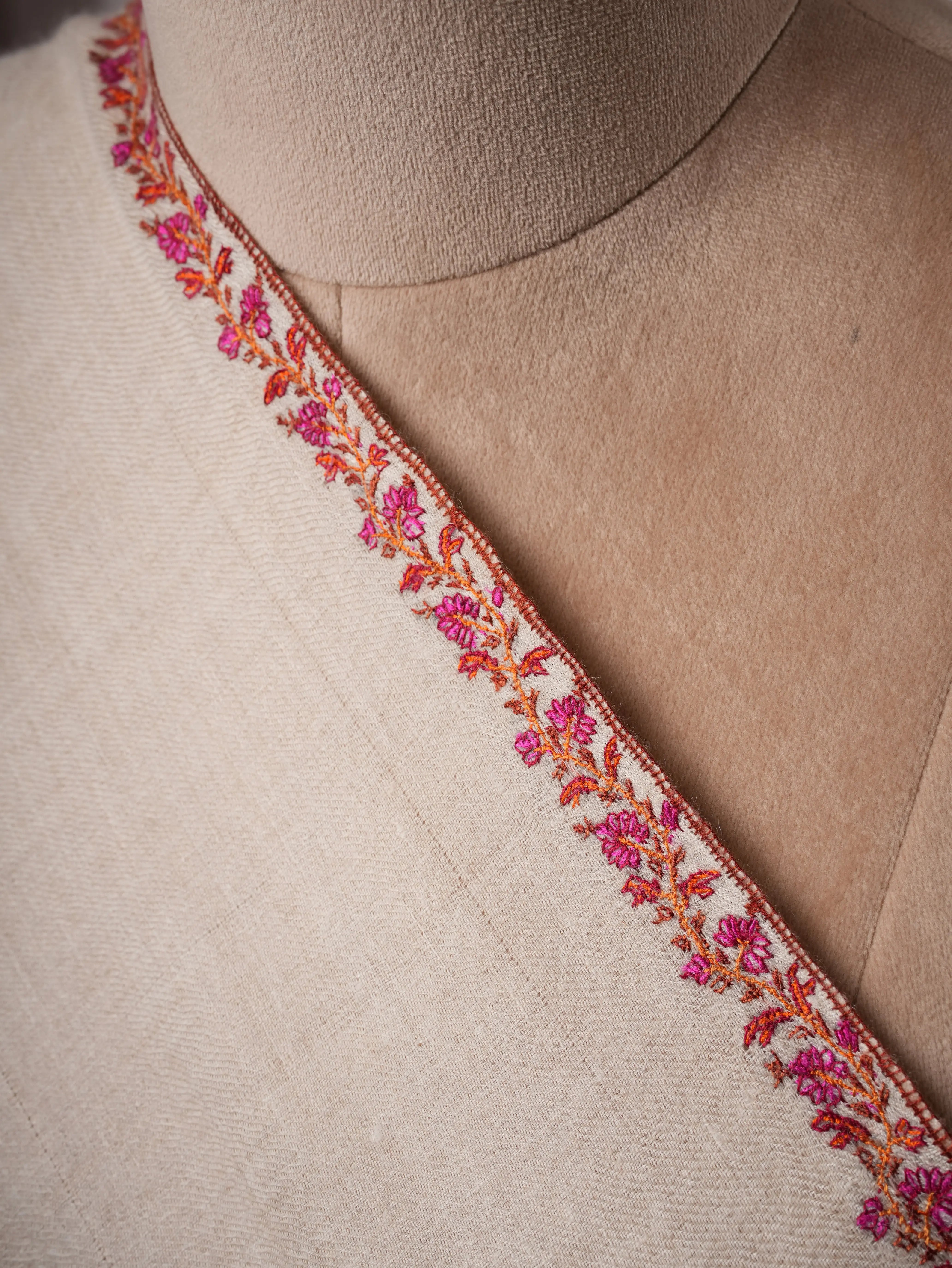 Handcrafted Offwhite Baby Soft Cashmere Scarf with Hashia Embroidery Shahkaar