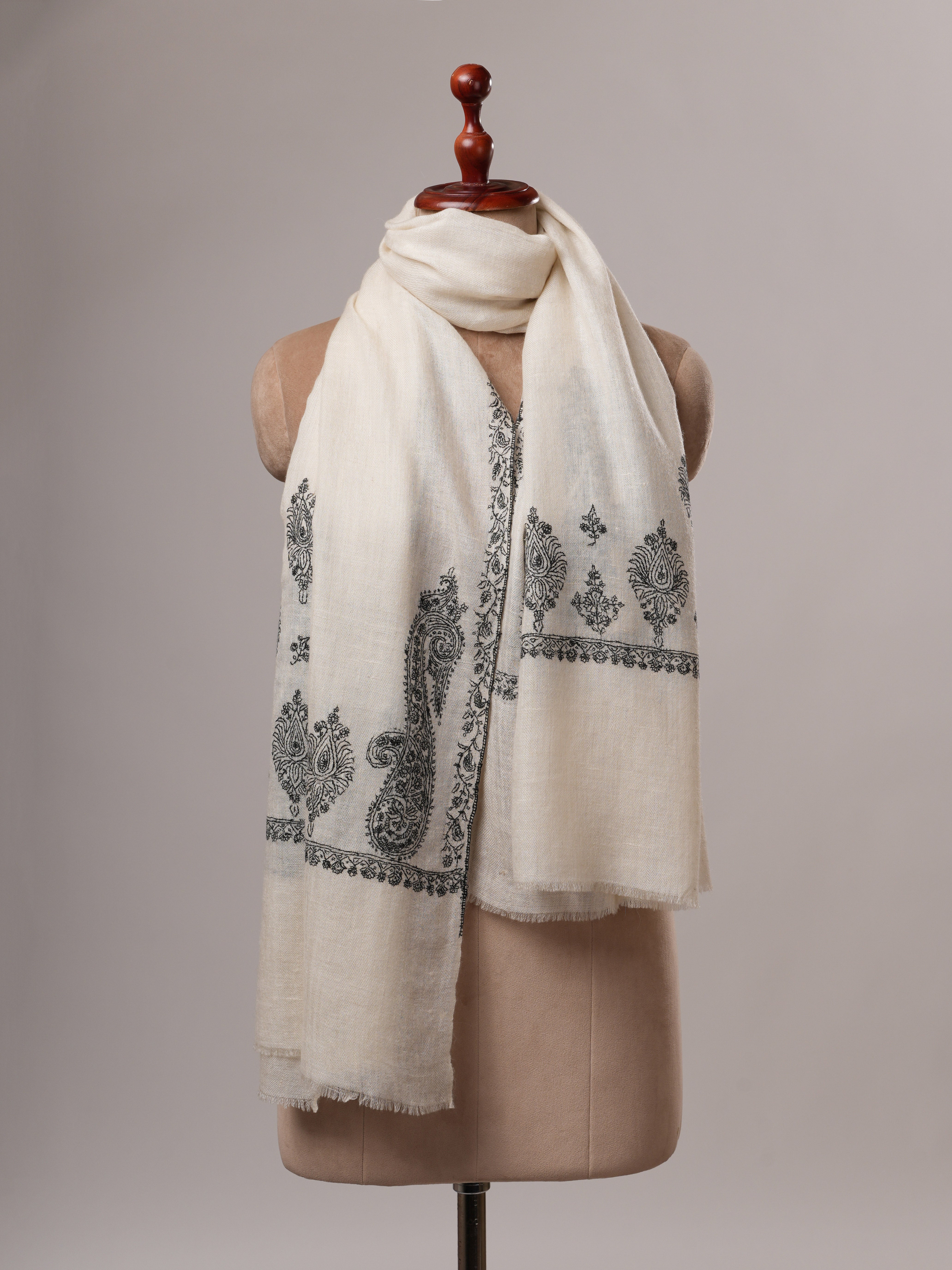 Handwoven Natural Ivory Cashmere Scarf with Paisley Palla Hand Embroidery Shahkaar