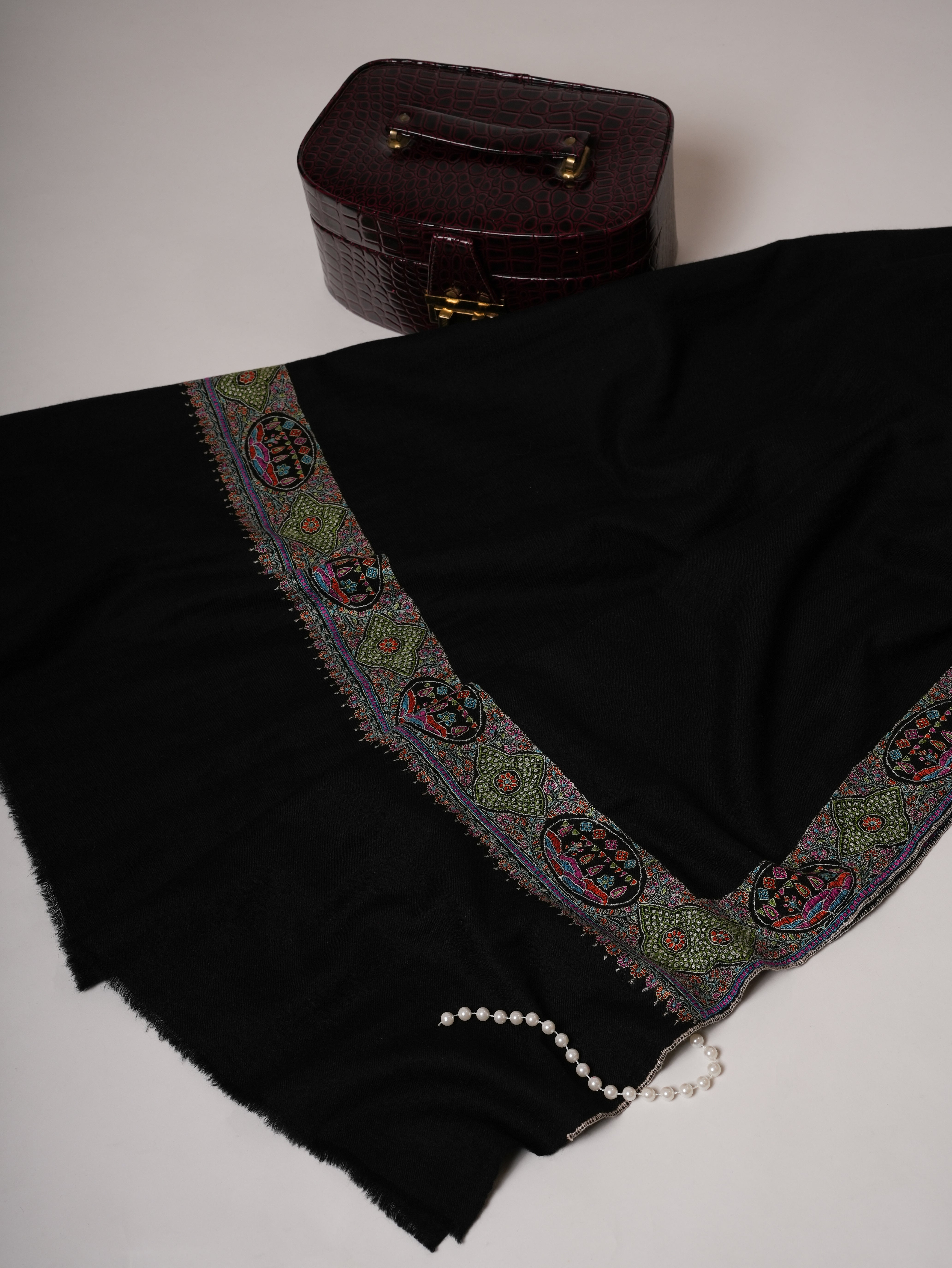 Handspun Black Daur Hand Embroidered Pashmina Shawl Shahkaar
