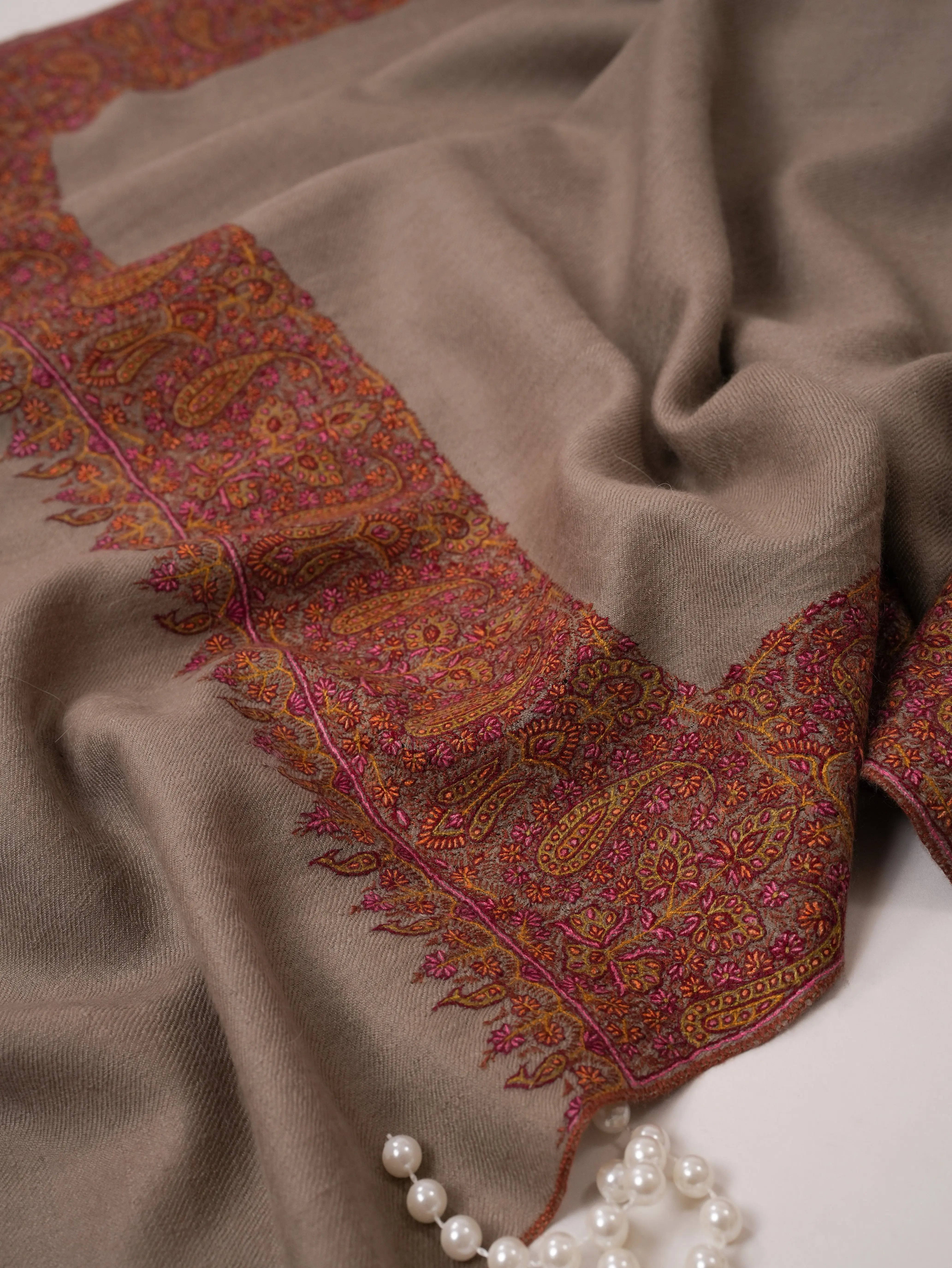 Handspun Pashmina Shawl with Classic Daurdar Hand Embroidery Shahkaar.com