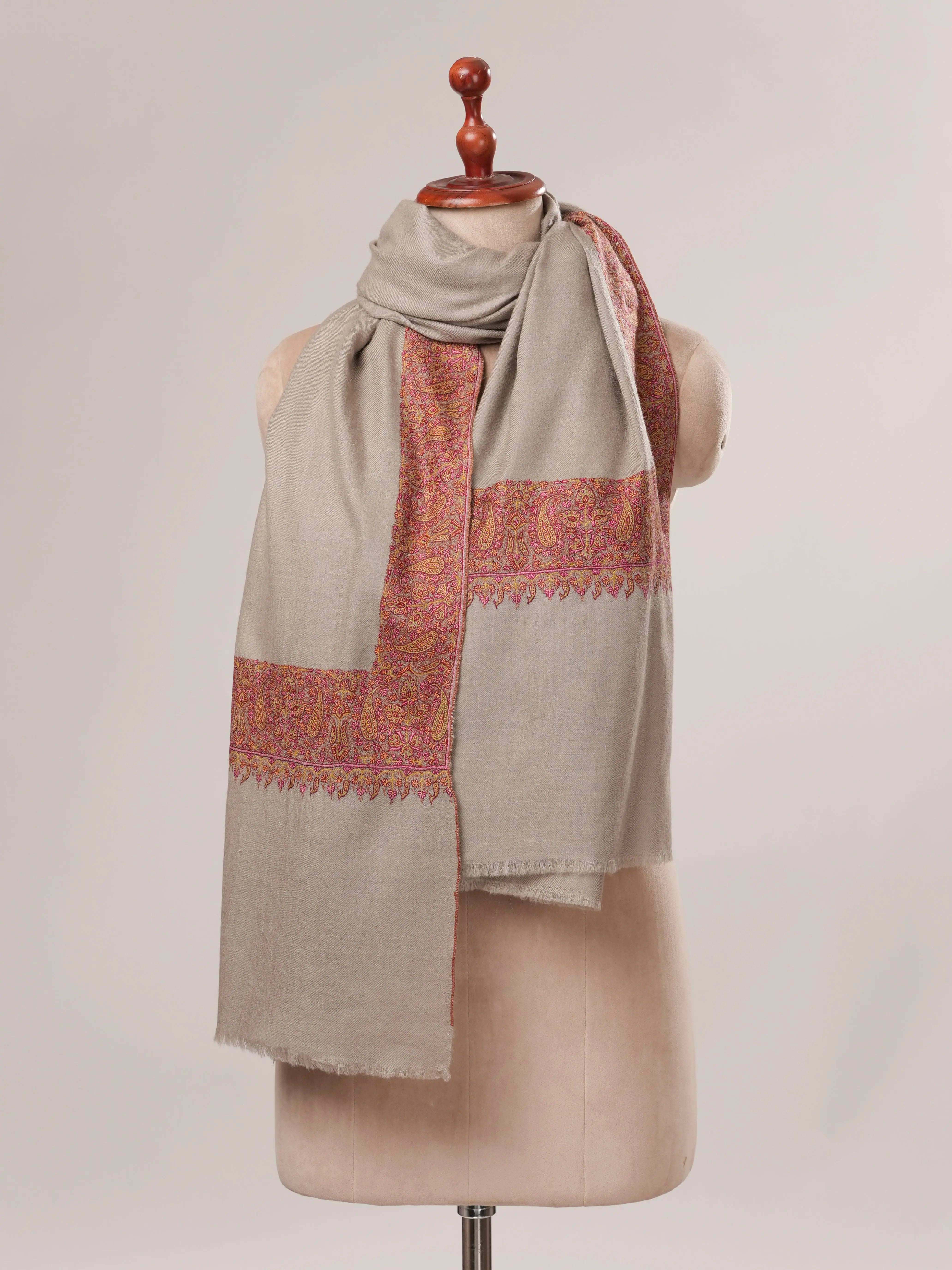 Handspun Pashmina Shawl with Classic Daurdar Hand Embroidery Shahkaar.com