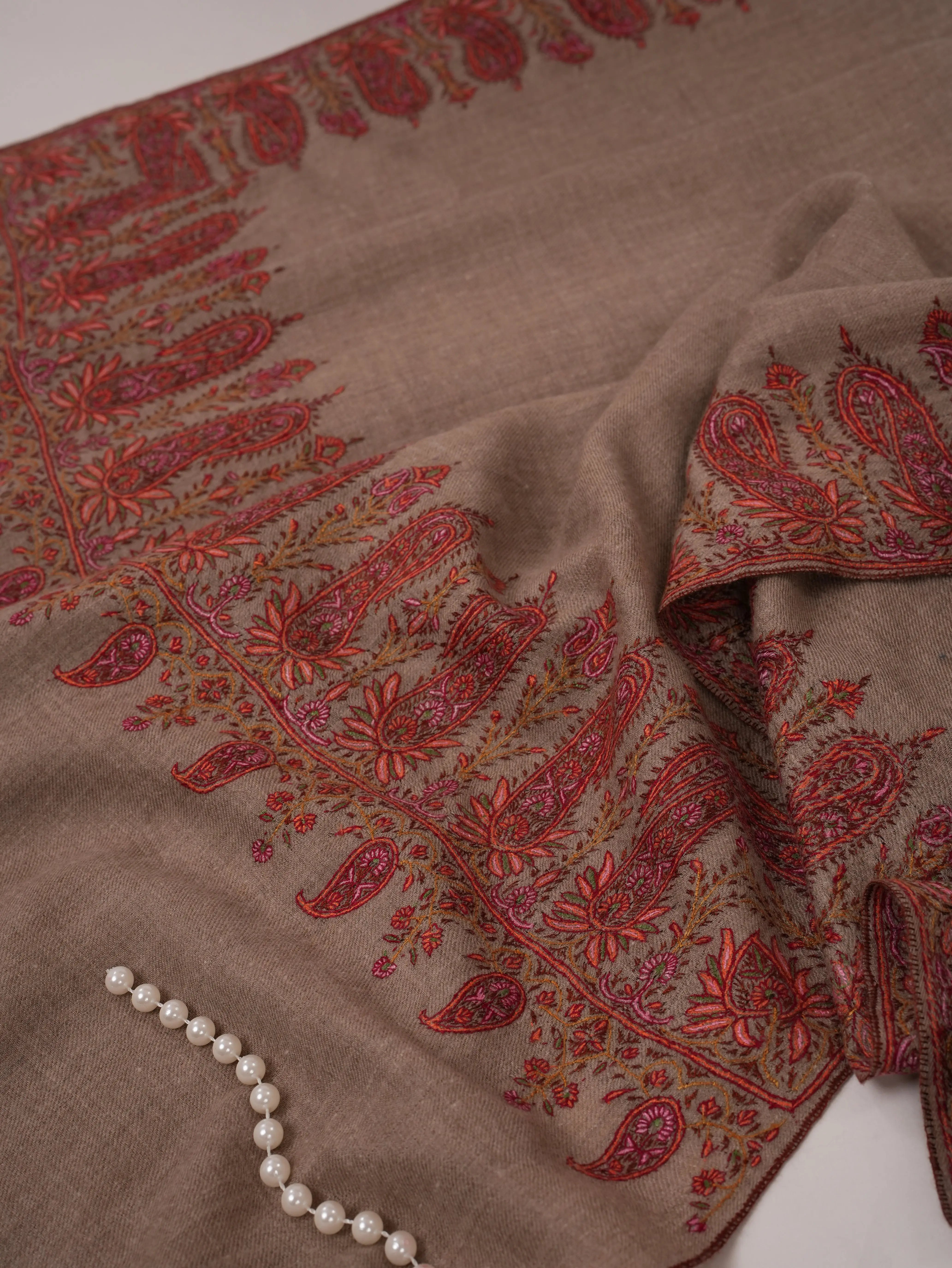 Natural Grey Paisley Daurdar Hand Embroidered Pure Pashmina Shawl Shahkaar.com