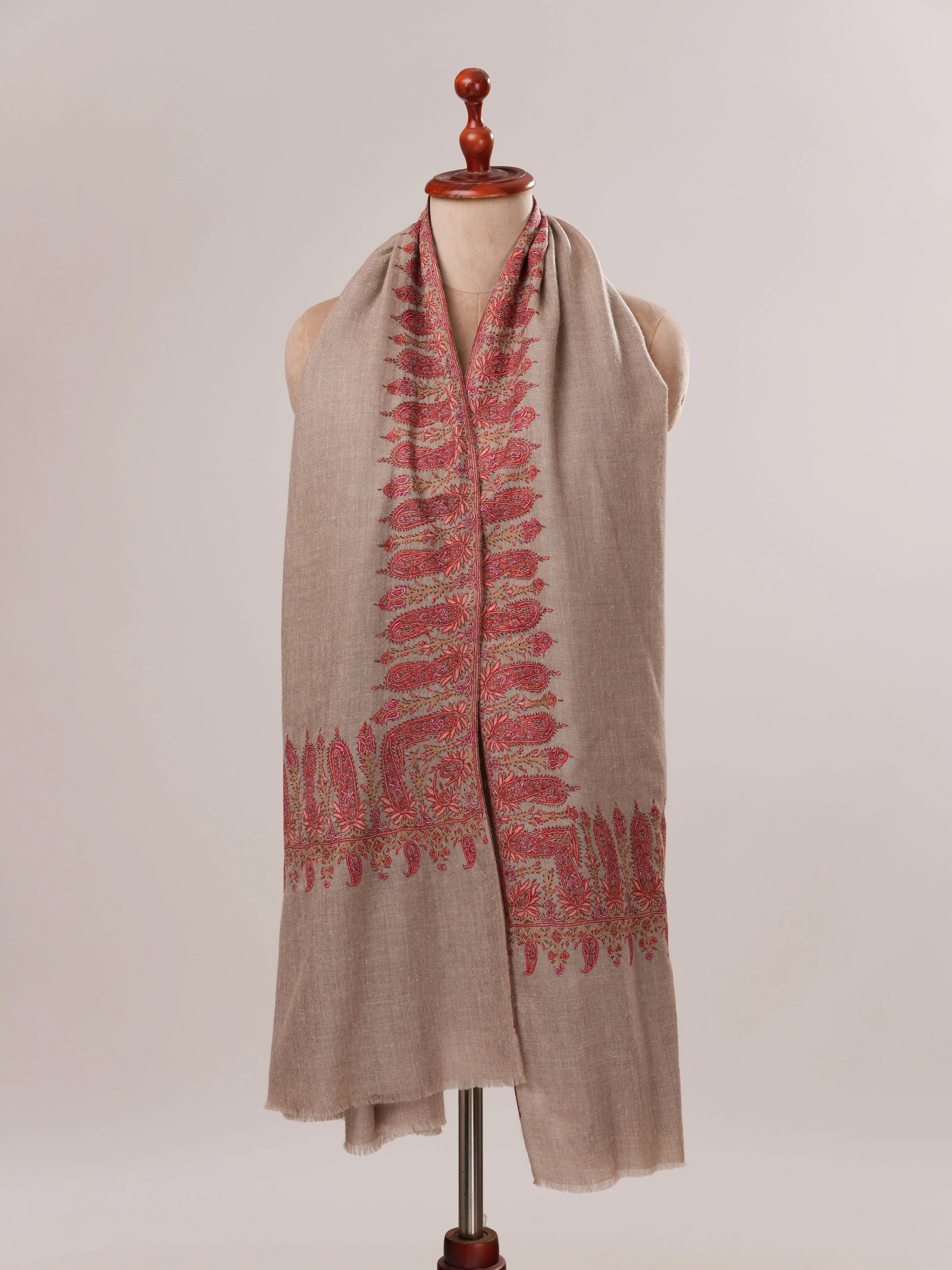 Natural Grey Paisley Daurdar Hand Embroidered Pure Pashmina Shawl Shahkaar.com
