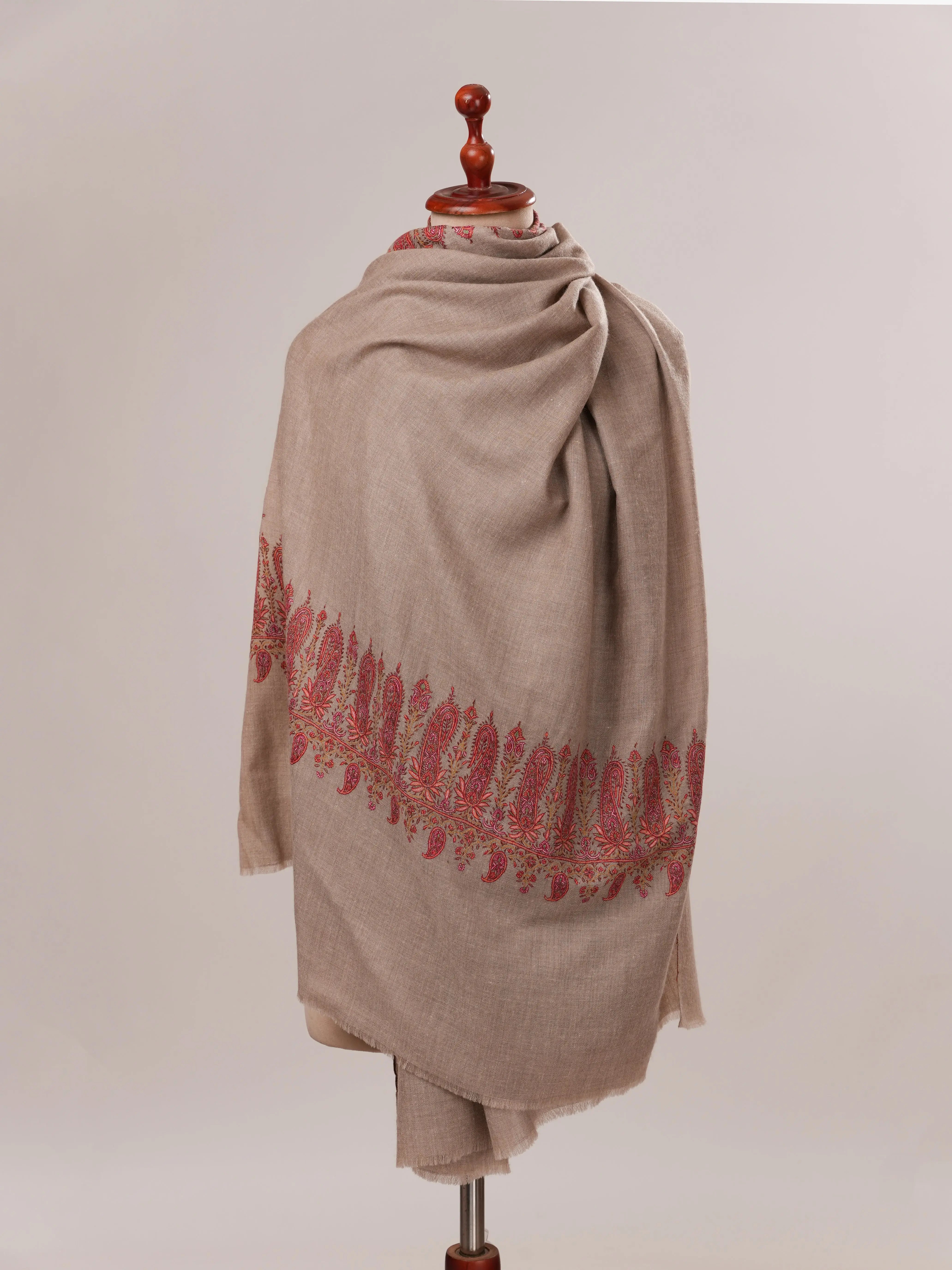 Natural Grey Paisley Daurdar Hand Embroidered Pure Pashmina Shawl Shahkaar.com