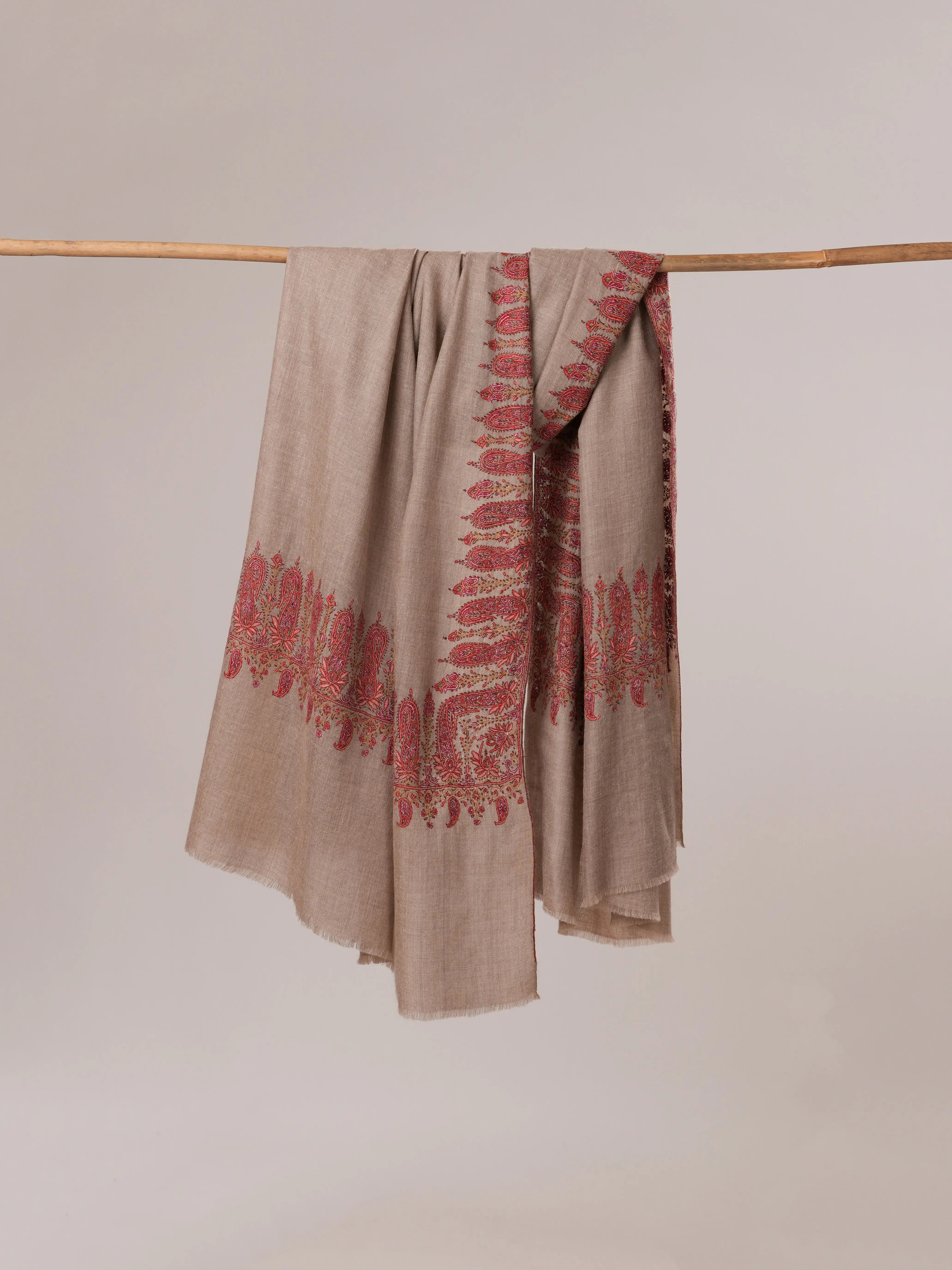 Natural Grey Paisley Daurdar Hand Embroidered Pure Pashmina Shawl Shahkaar.com