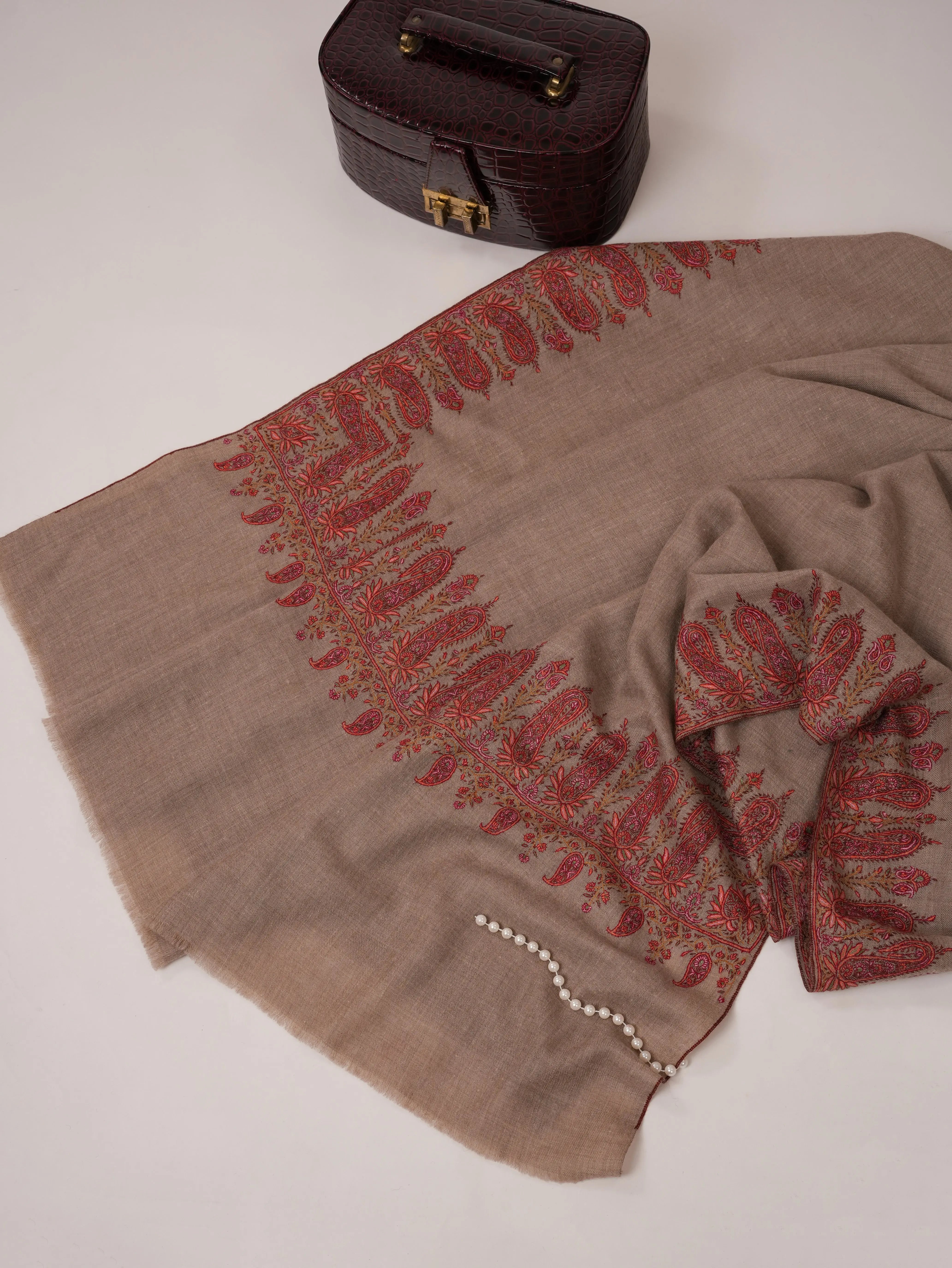 Natural Grey Paisley Daurdar Hand Embroidered Pure Pashmina Shawl Shahkaar.com