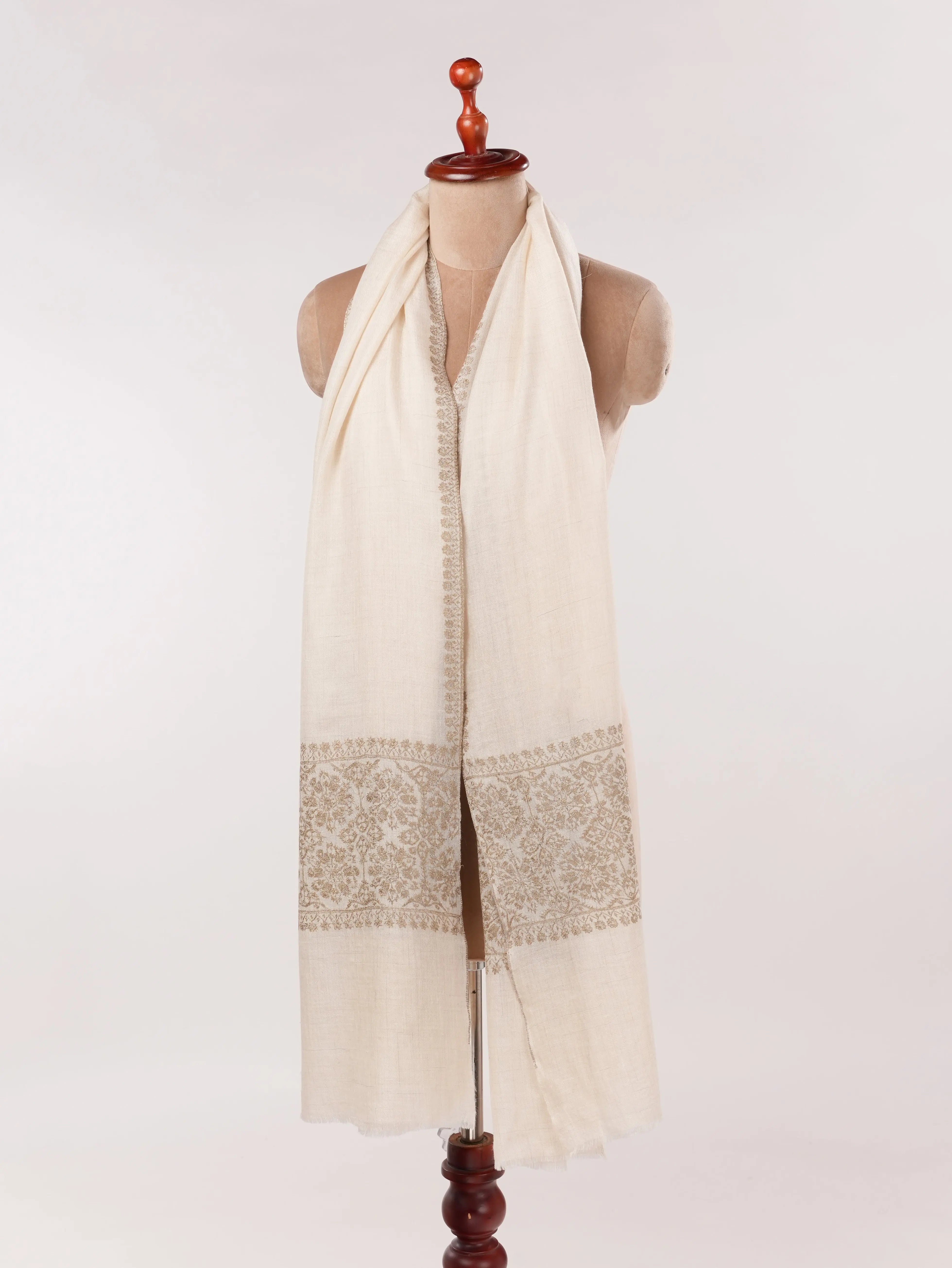 White Kashmiri Shawl with Handwoven Pashmina and Daurdar Sozni Embroidery Shahkaar.com