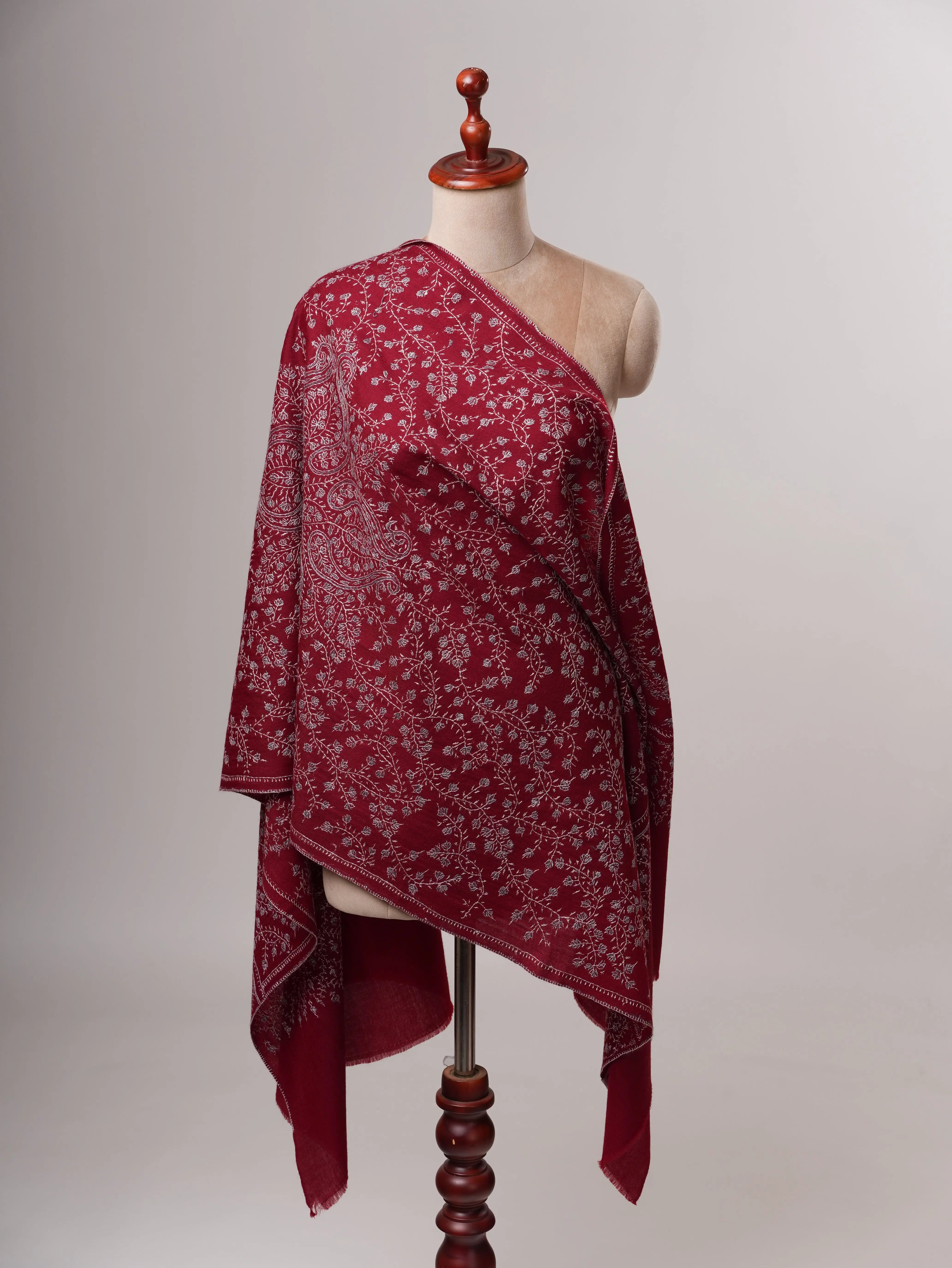 Artisan Crafted Fine Wool Scarf with Intricate Jali Embroidery Shahkaar