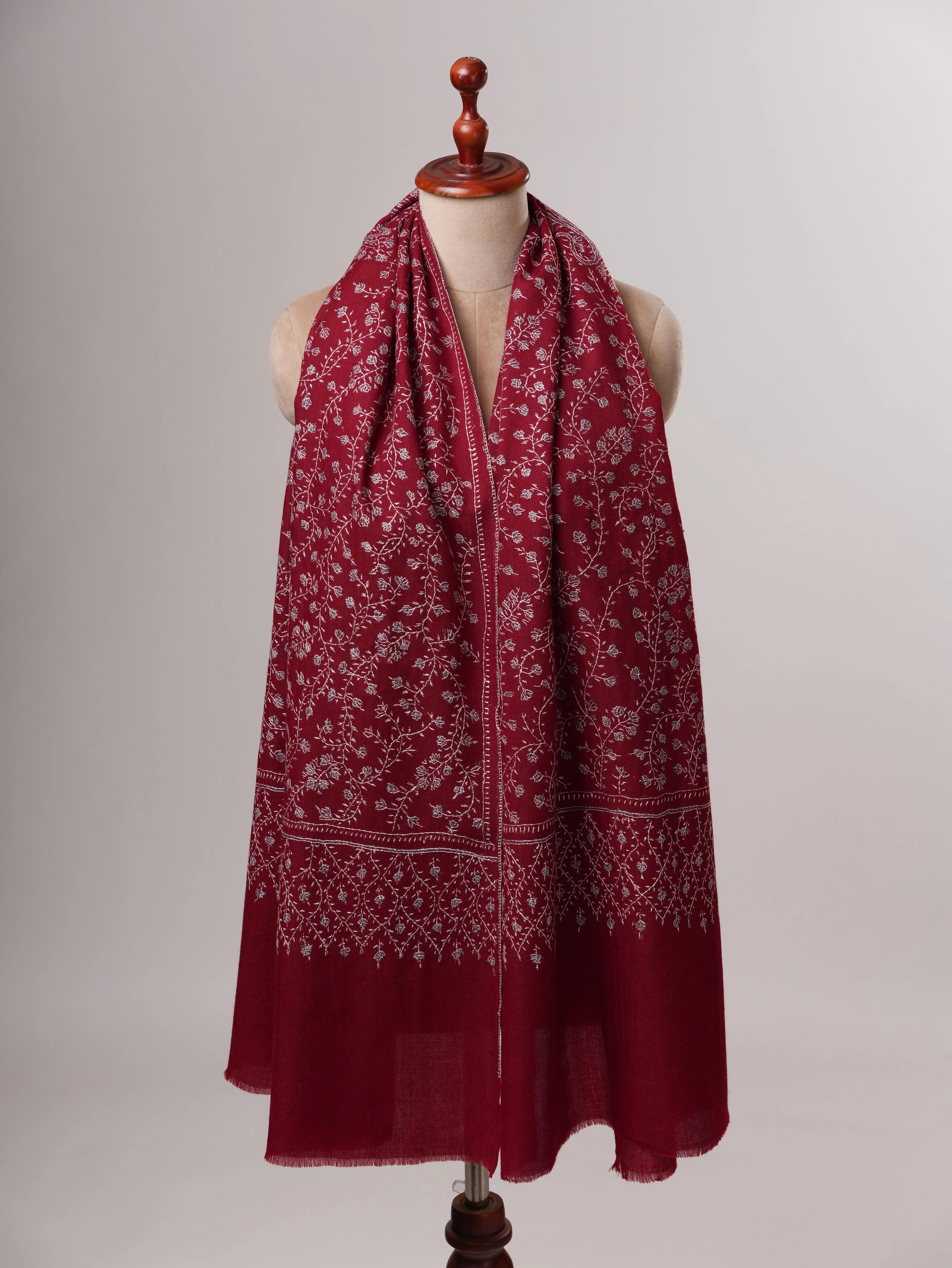 Artisan Crafted Fine Wool Scarf with Intricate Jali Embroidery Shahkaar