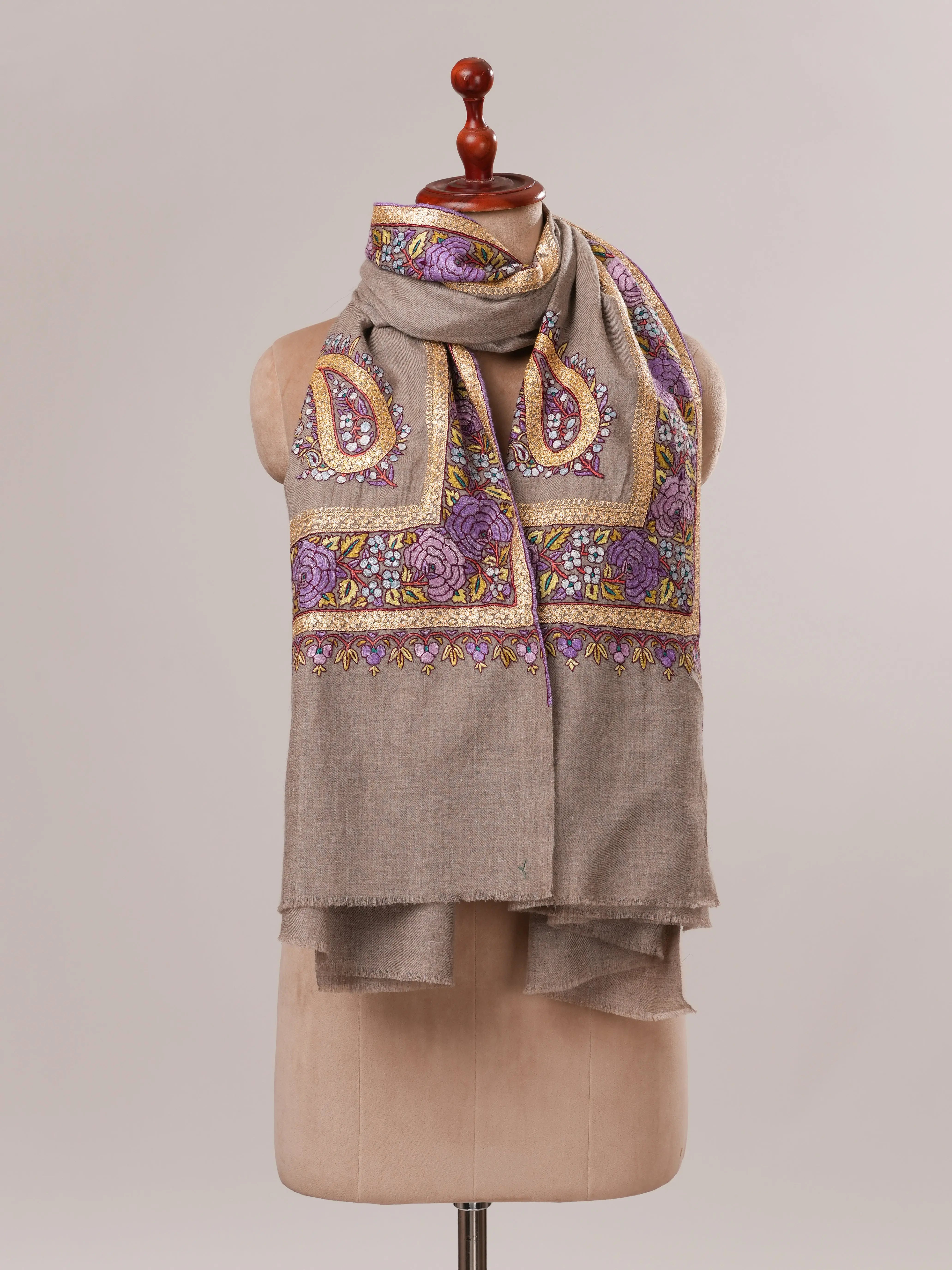 Natural Grey Pashmina Shawl with Daurdar Hand Embroidery Shahkaar.com