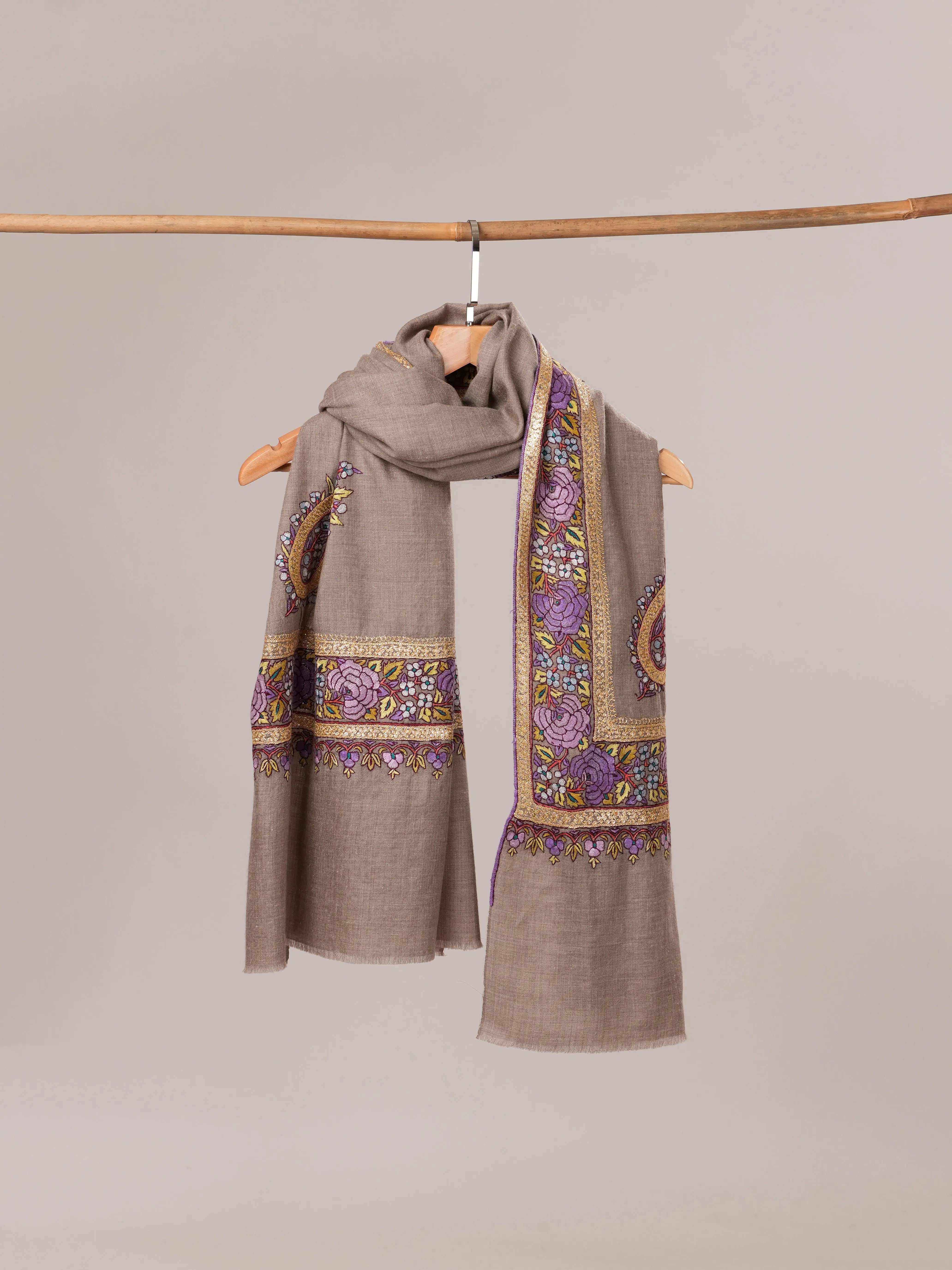 Natural Grey Pashmina Shawl with Daurdar Hand Embroidery Shahkaar.com