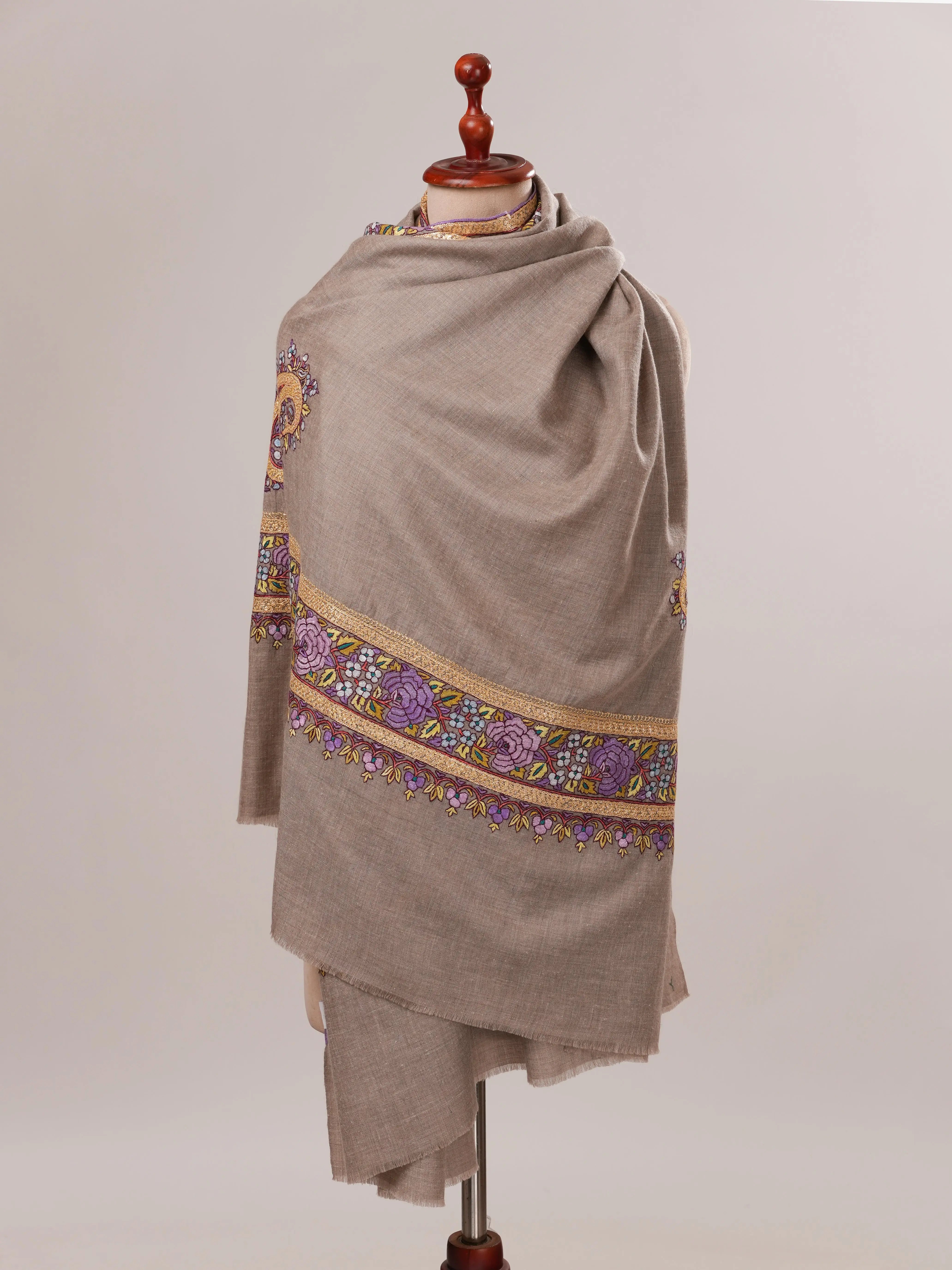 Natural Grey Pashmina Shawl with Daurdar Hand Embroidery Shahkaar.com