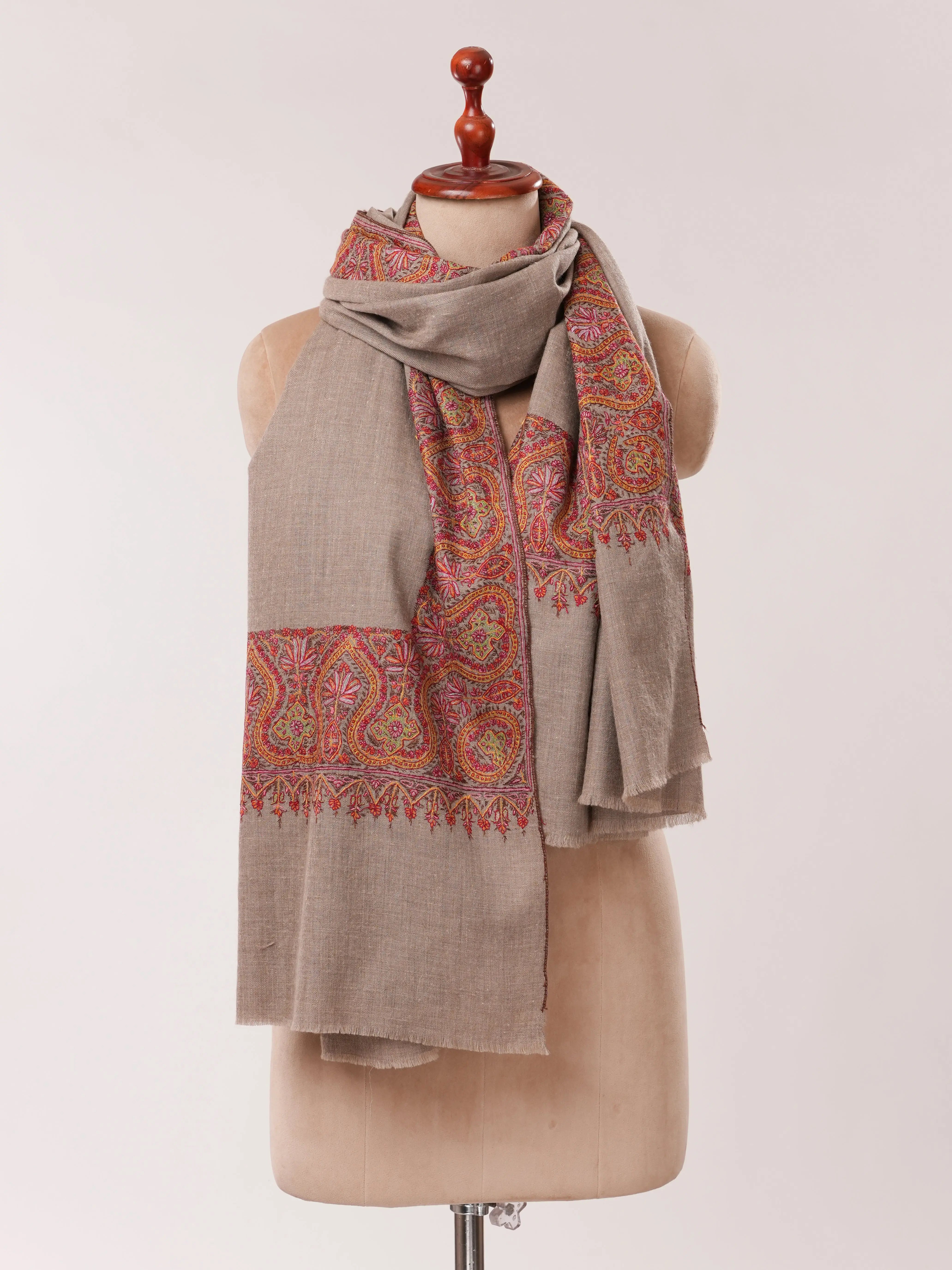Natural Grey Pashmina Shawl with Daurdar Hand Embroidery Shahkaar.com