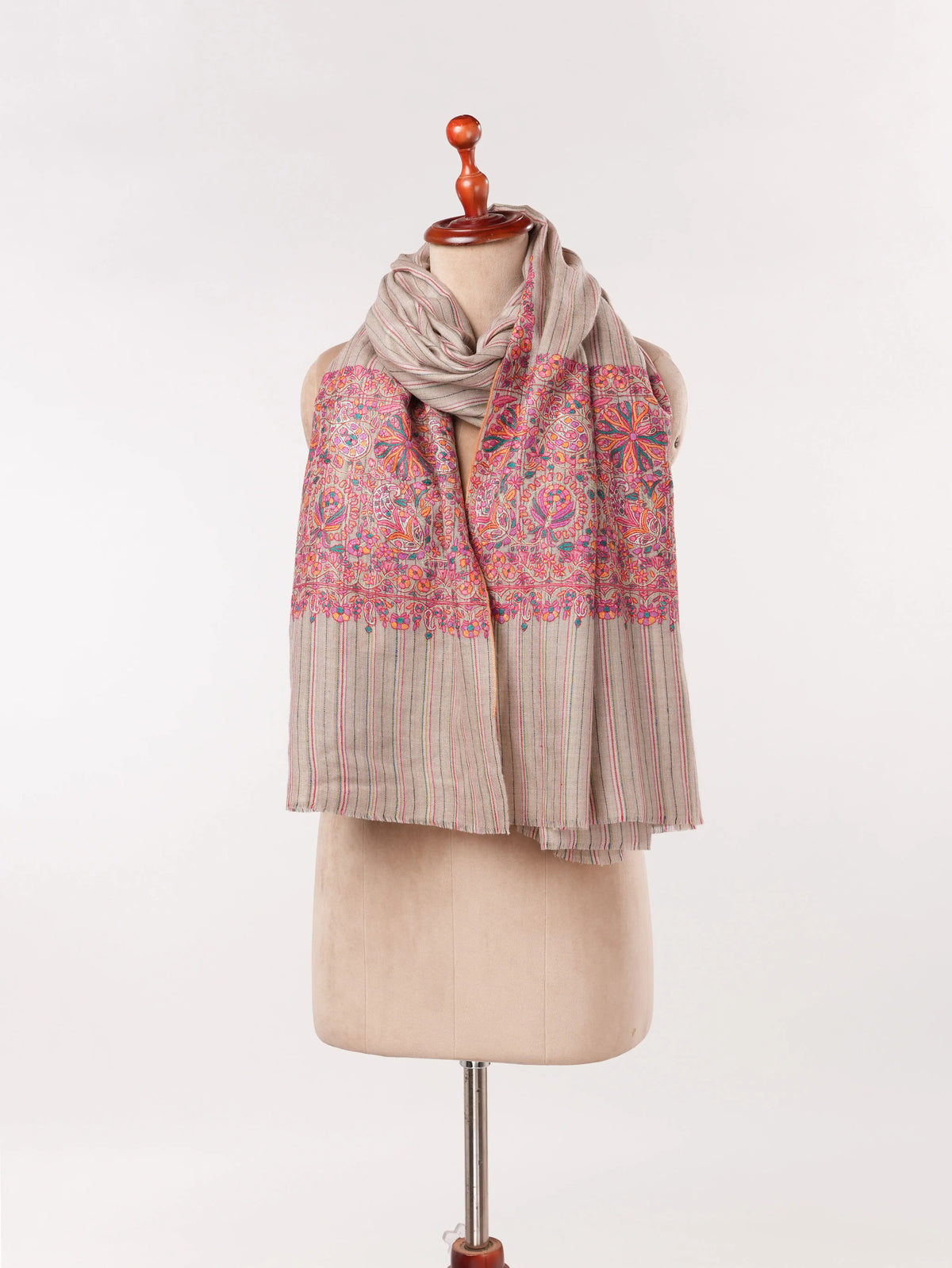 Pashmina Handwoven Shawl with Palldar Hand Papermachie Embroidery Shahkaar.com