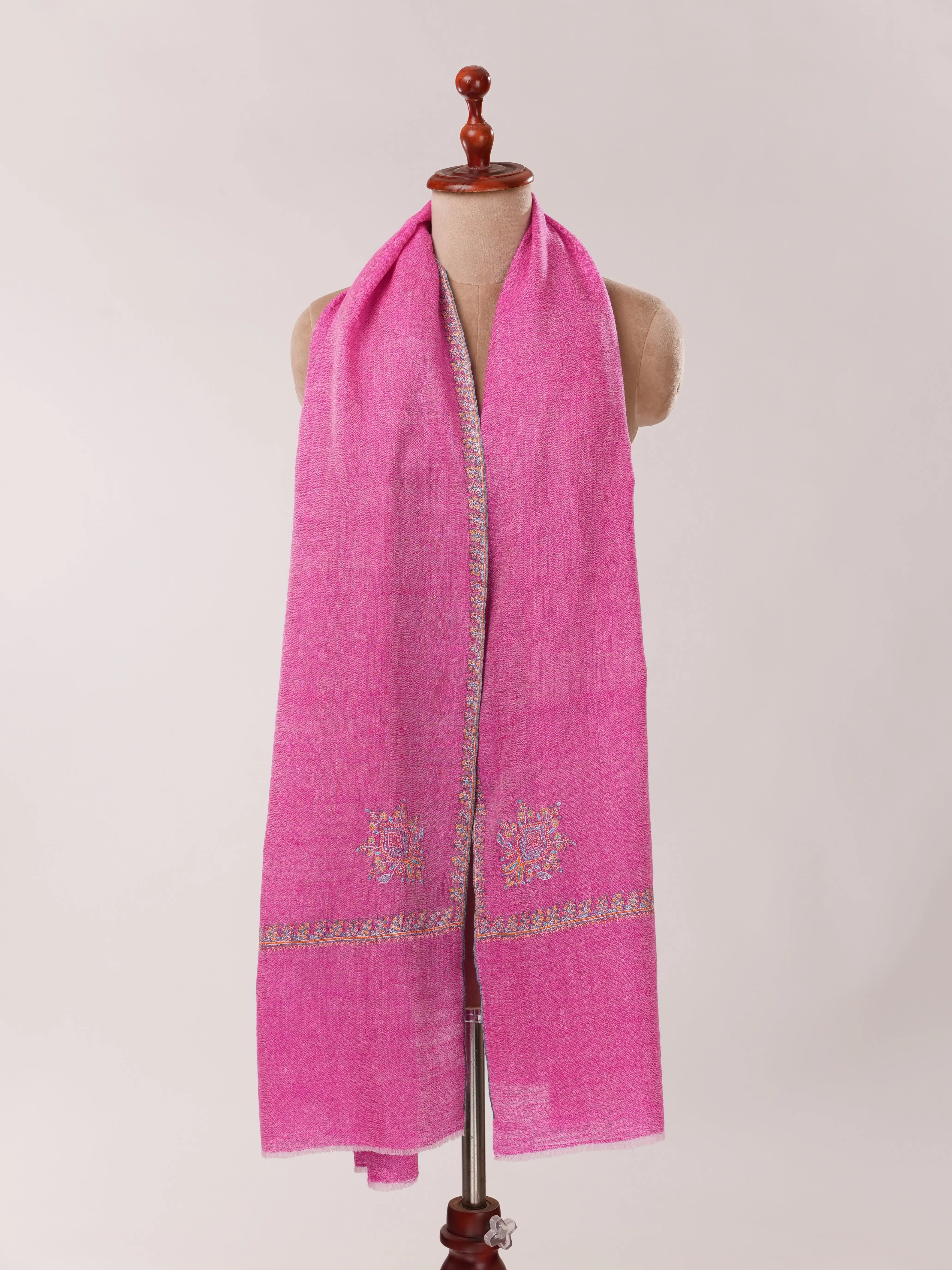 Magenta Hashia Hand Embroidered Pure Pashmina Shawl Shahkaar.com