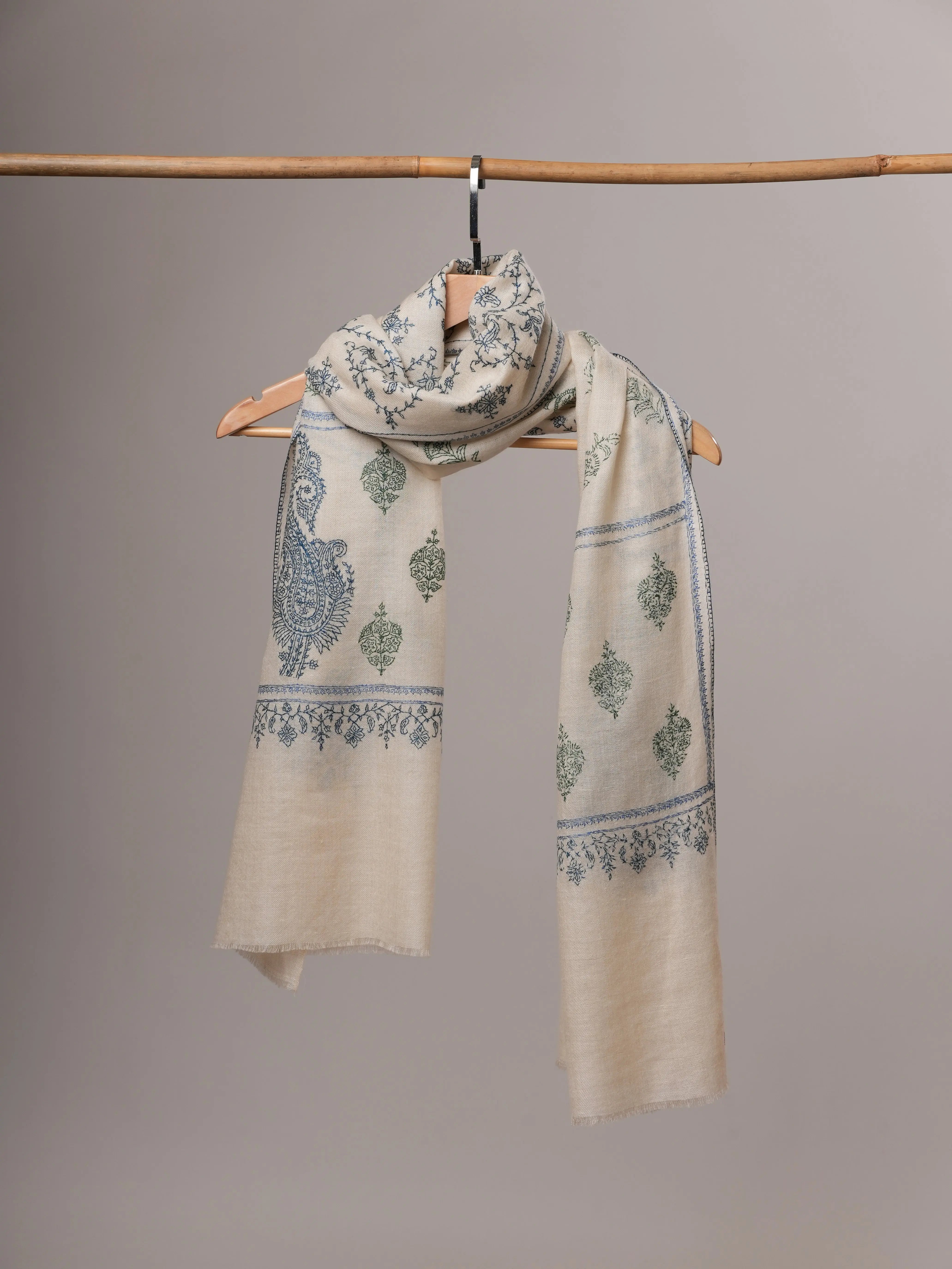 Natural White Handloomed Cashmere Scarf with Sozni Embroidery Shahkaar
