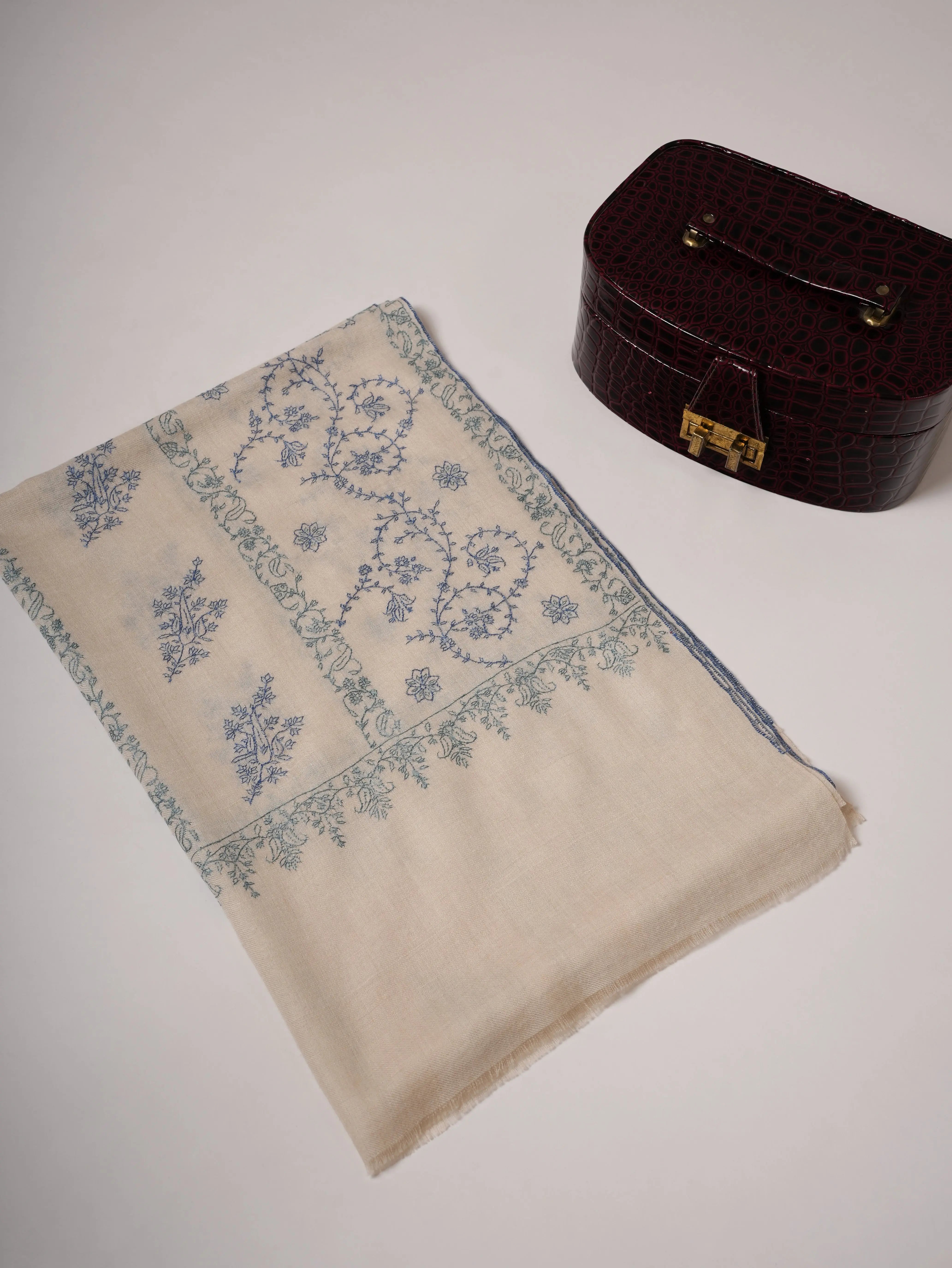 White Featherlight Handwoven Baby Soft Cashmere Scarf Shahkaar