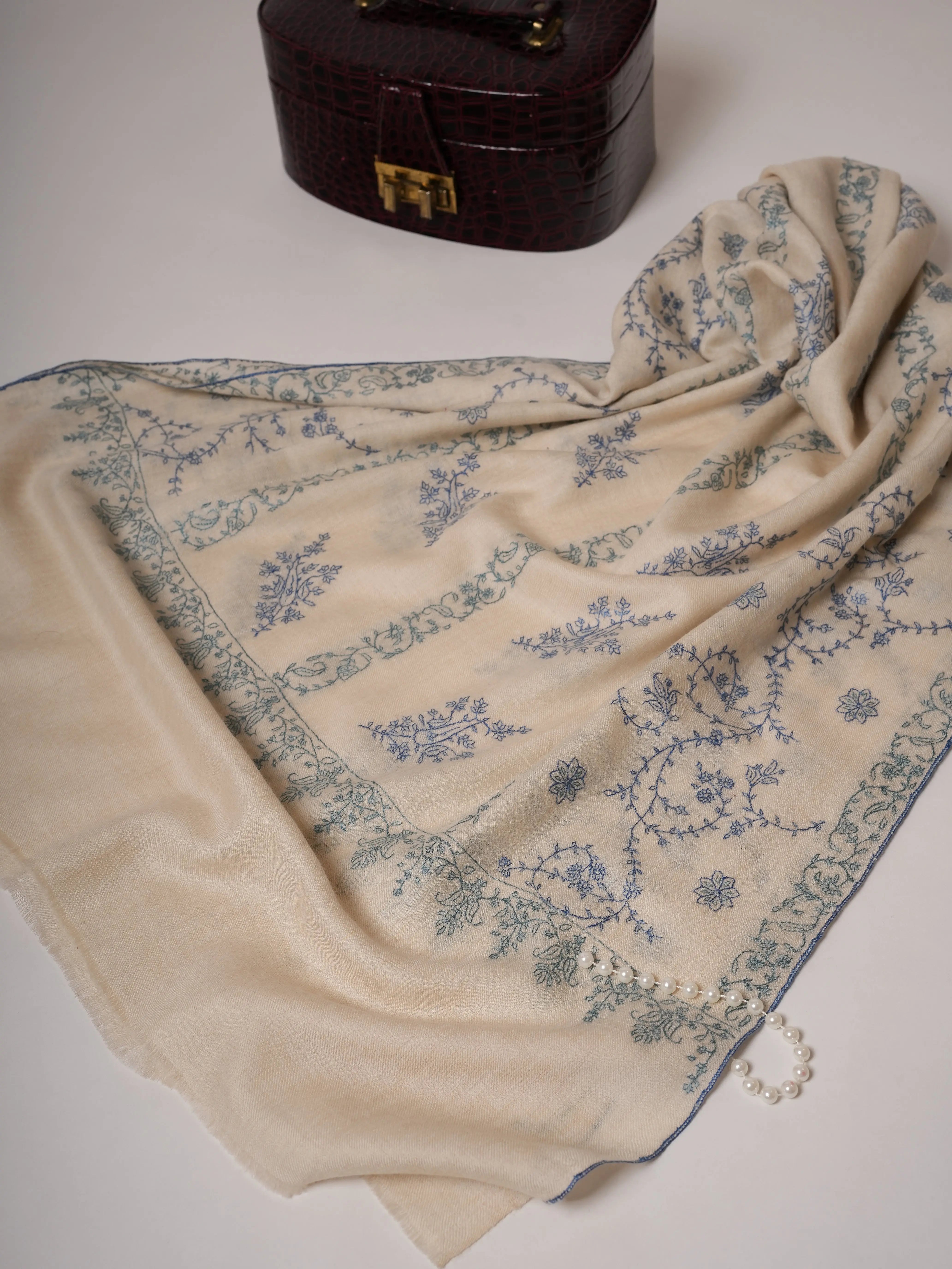White Featherlight Handwoven Baby Soft Cashmere Scarf Shahkaar