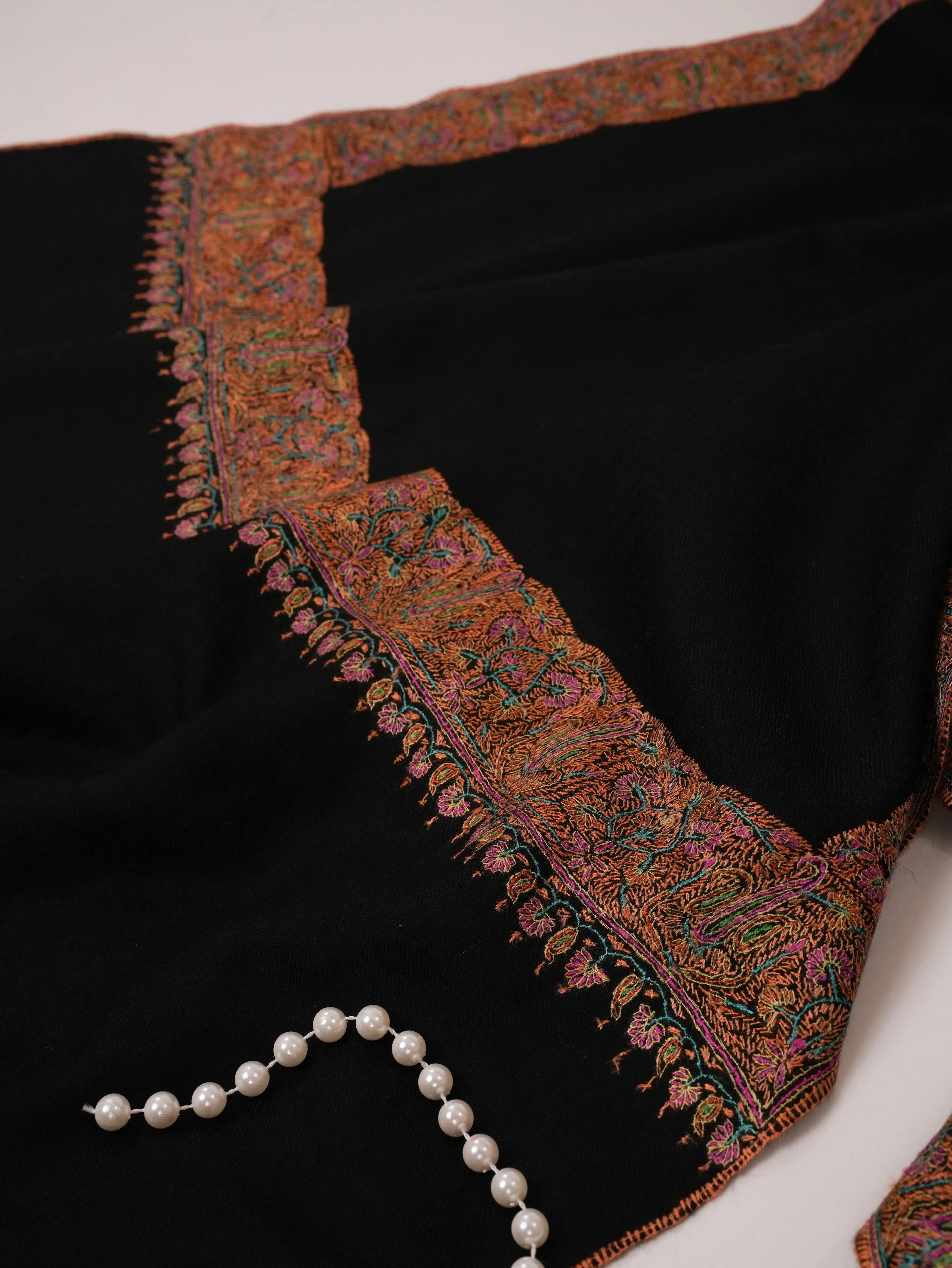 Classic Neemdaur Hand Embroidered Pure Pashmina Shawl Shahkaar.com