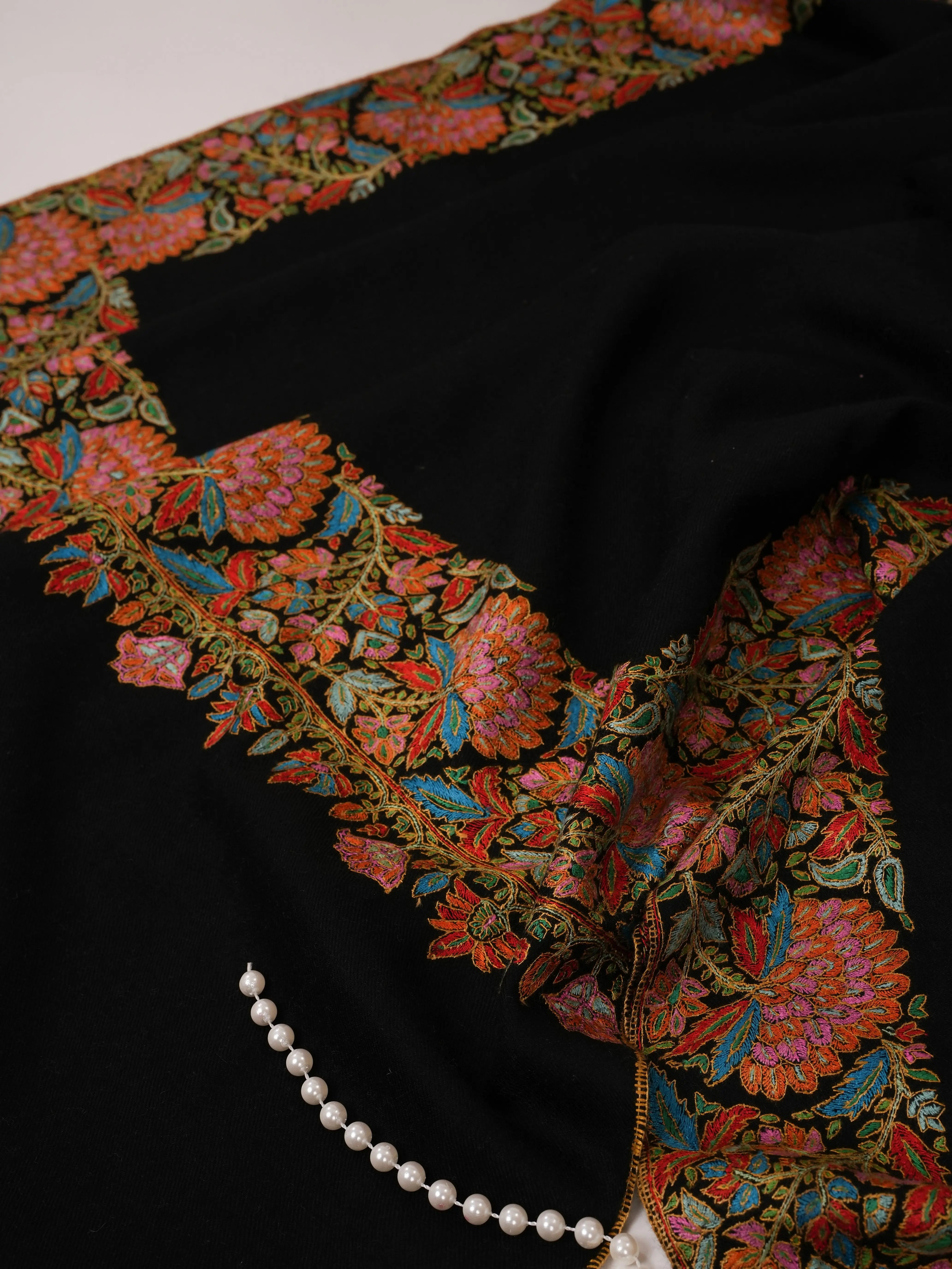 Black Daurdar Hand Embroidered Pure Pashmina Shawl Shahkaar.com
