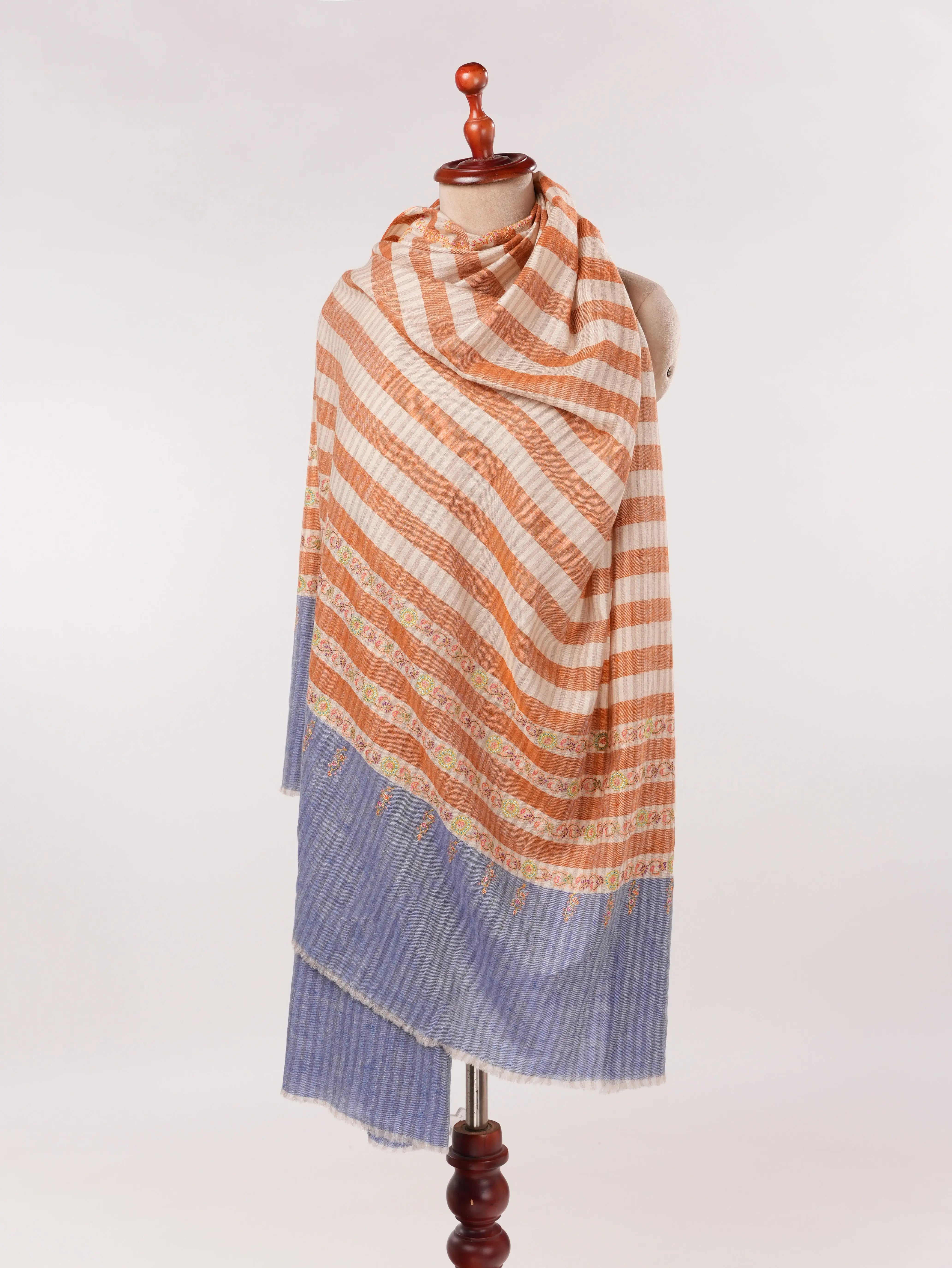 Handwoven Pashmina Shawl with Palldar Hand Sozni Embroidery Shahkaar.com