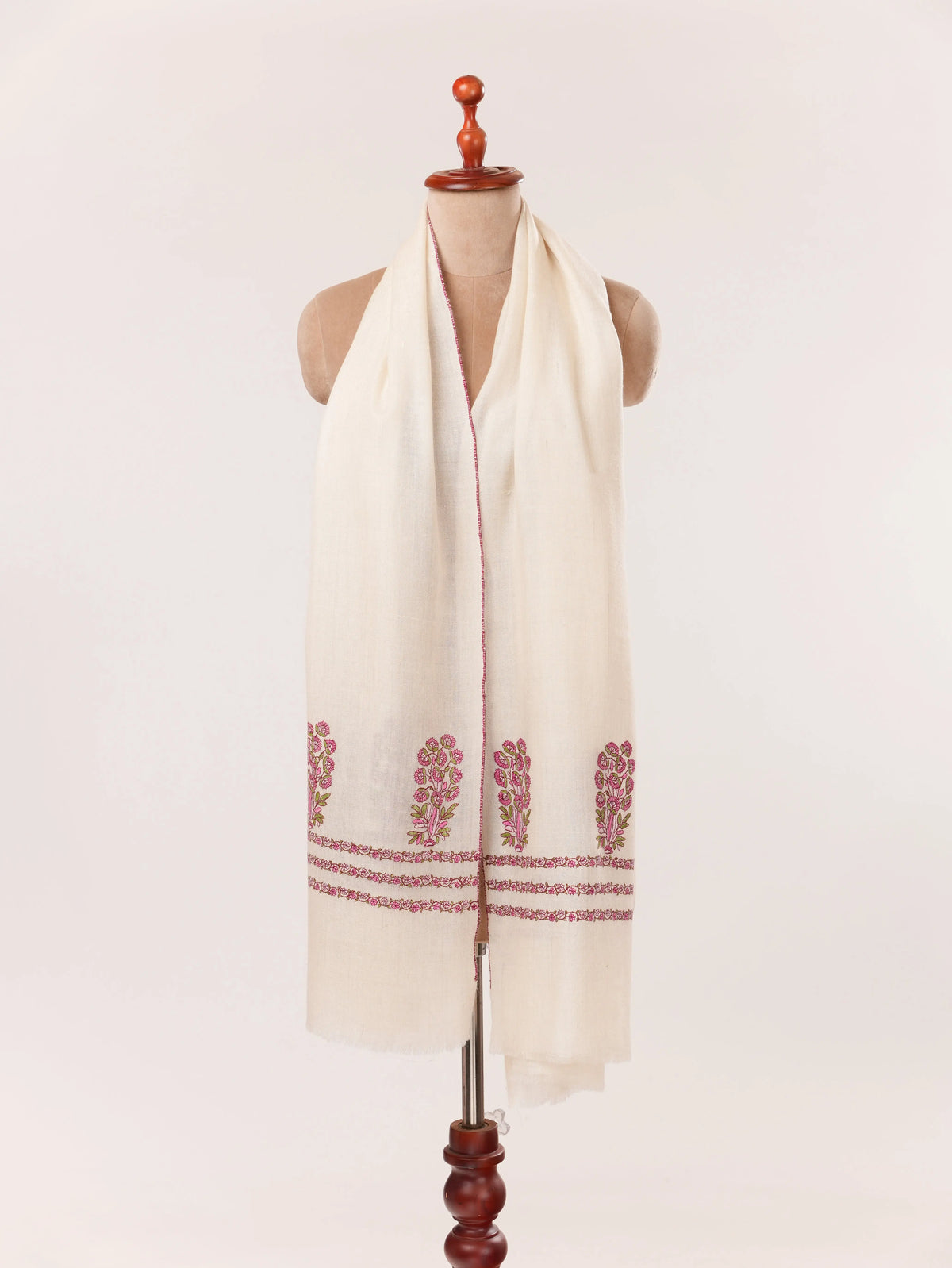 Natural White Palldar Kashmiri Cashmere Scarf with Sozni Embroidery Shahkaar.com