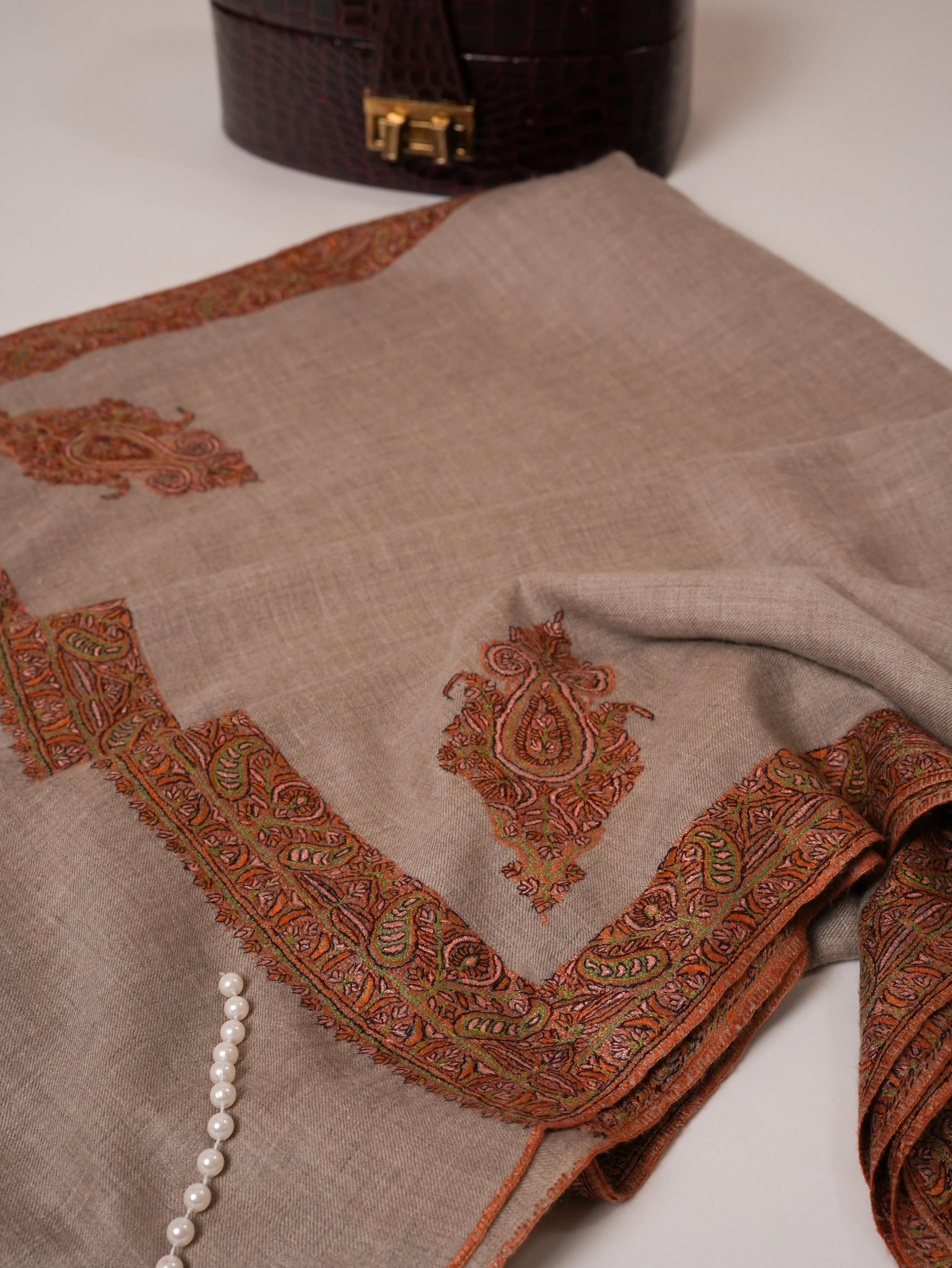 Hand Embroidered Daurdar Oversized Natural Pure Pashmina Shawl Shahkaar Global