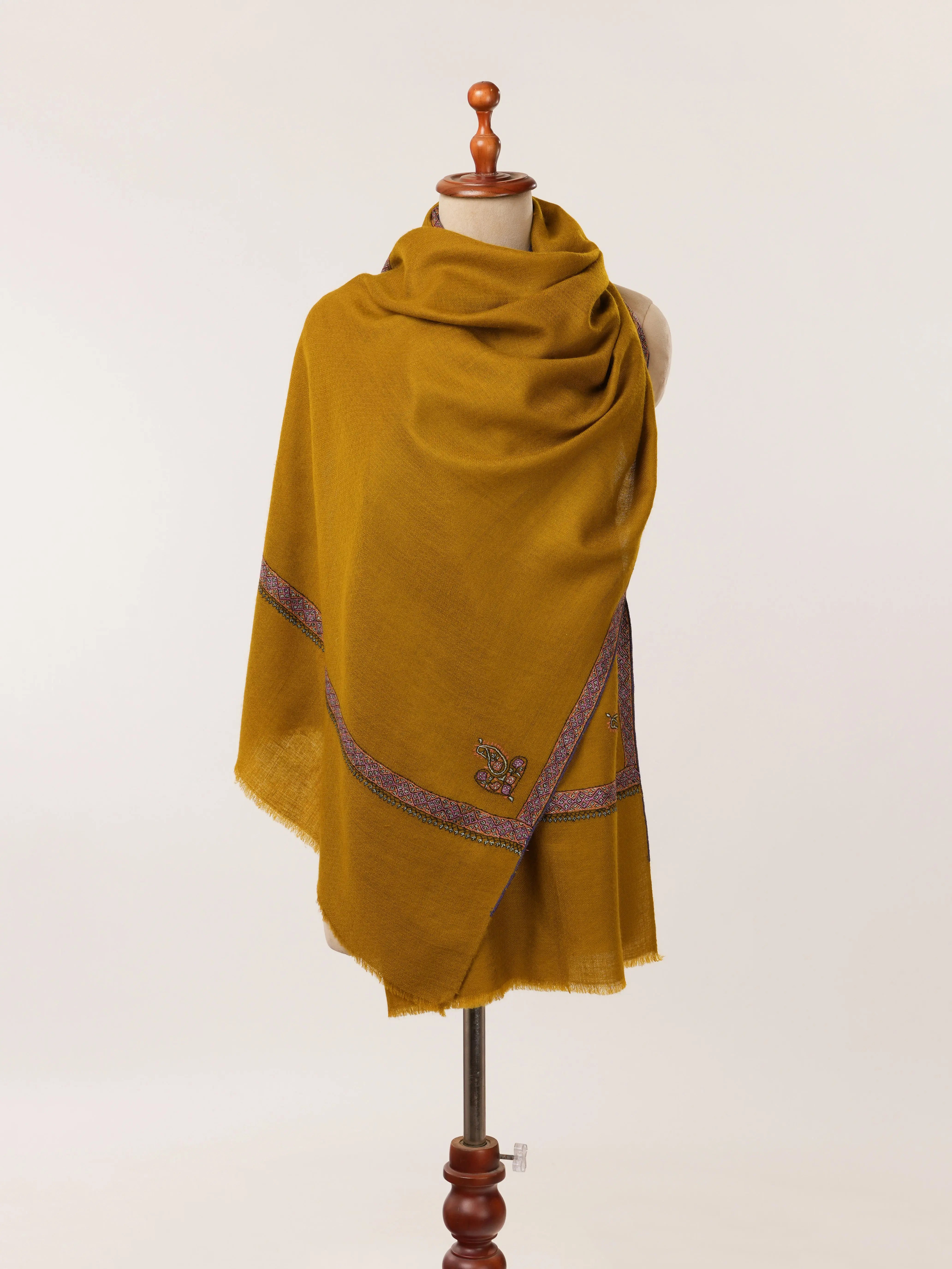 Handwoven Kashmiri Scarf in Luxurious Cashmere with Hashia Hand Embroidery Shahkaar.com