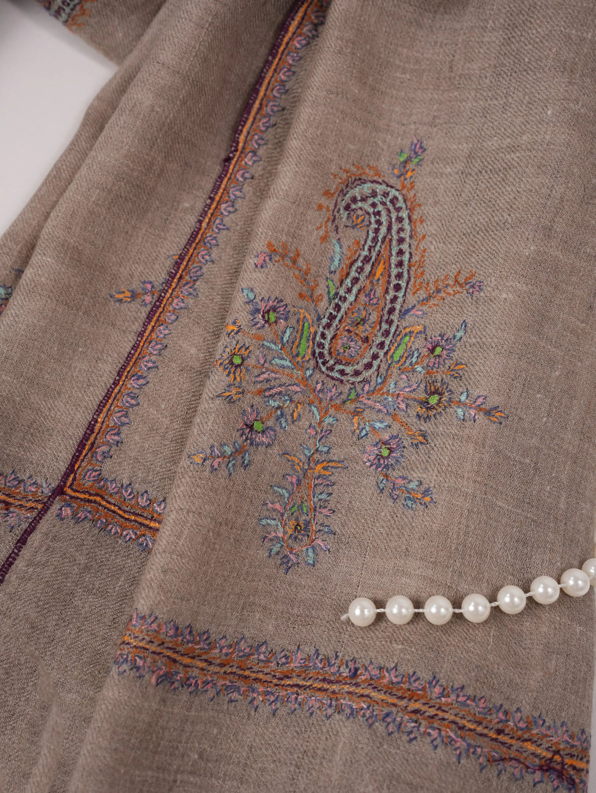 Beige Handwoven Classic Pashmina Shawl with Buteh Hand Sozni Embroidery Shahkaar.com