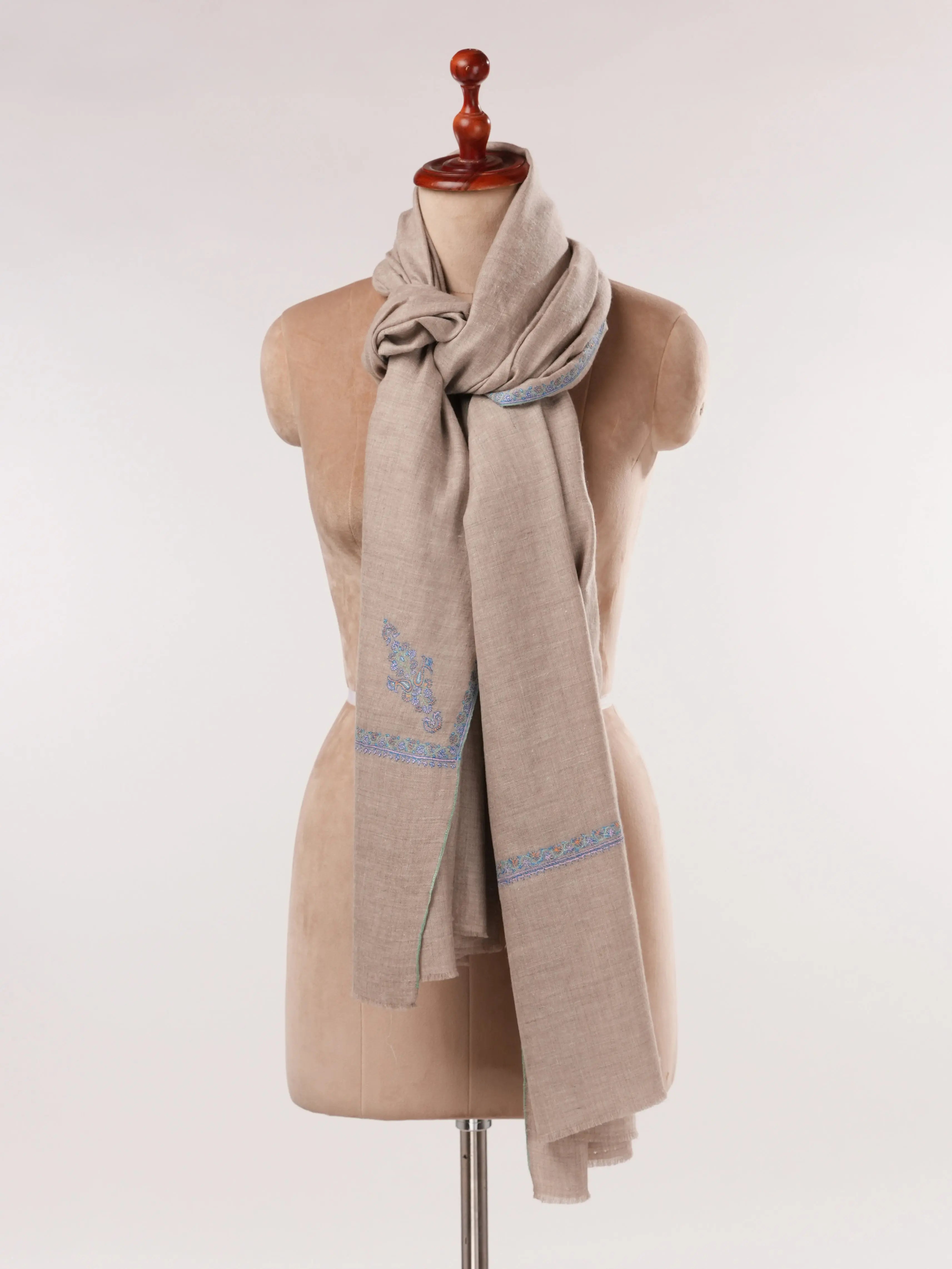 Classic Beige Handwoven Pashmina Shawl with Kashmiri Baildar Hand Embroidery Shahkaar.com