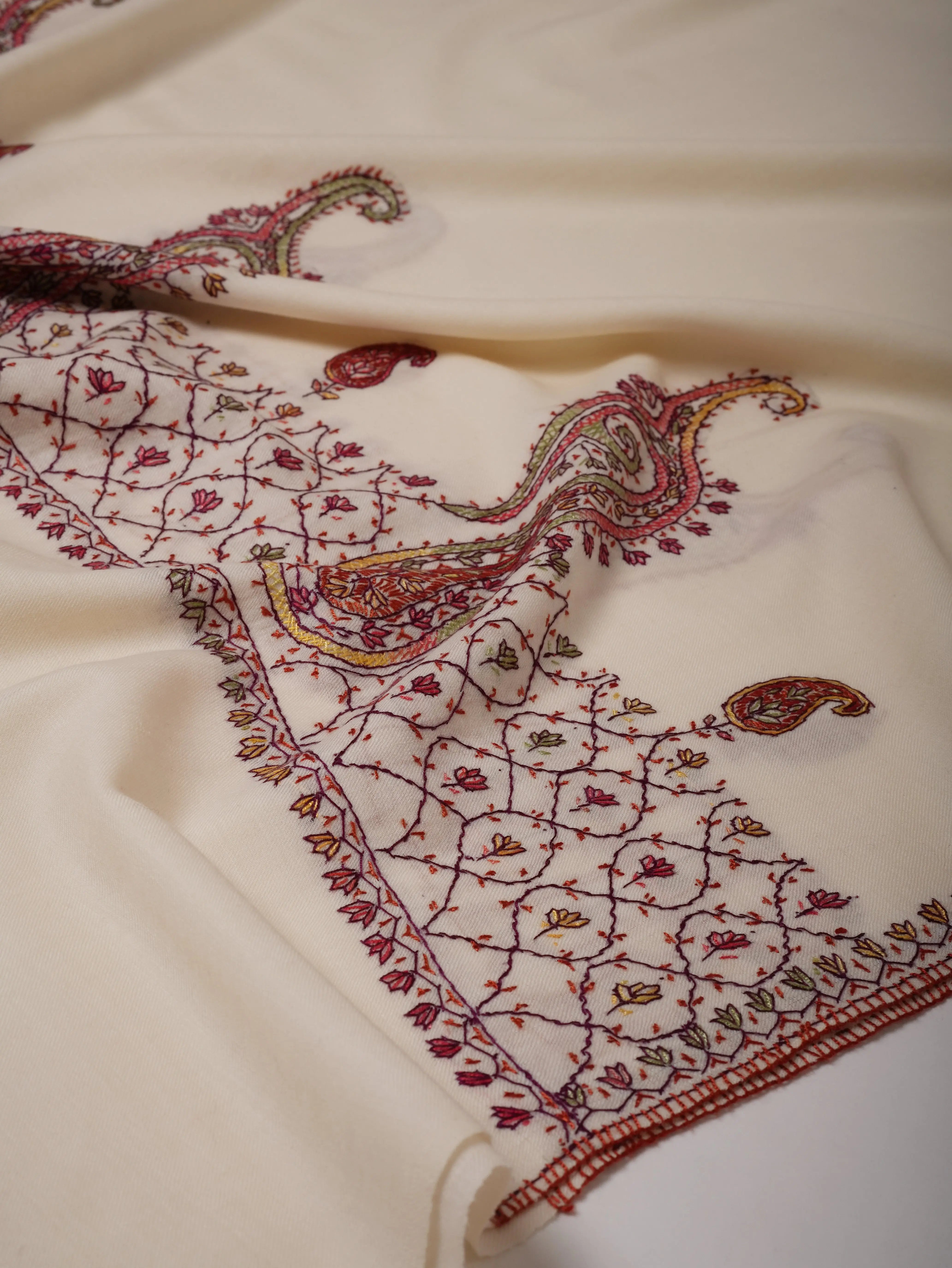 Ivory Fine Wool Palla Embroidered Shawl Shahkaar