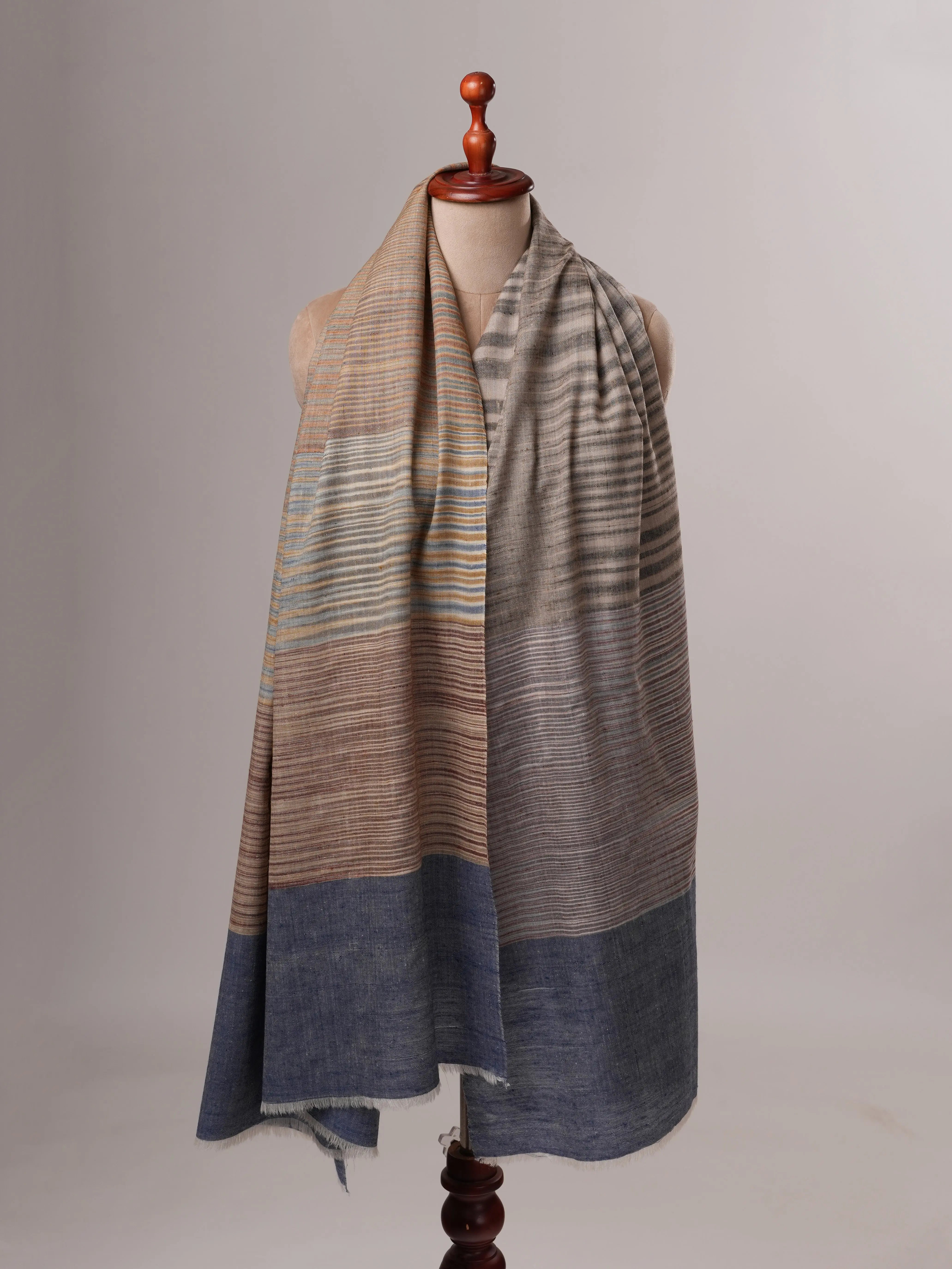 Featherlight Khatrass Handloom Pashmina Shawl Shahkaar