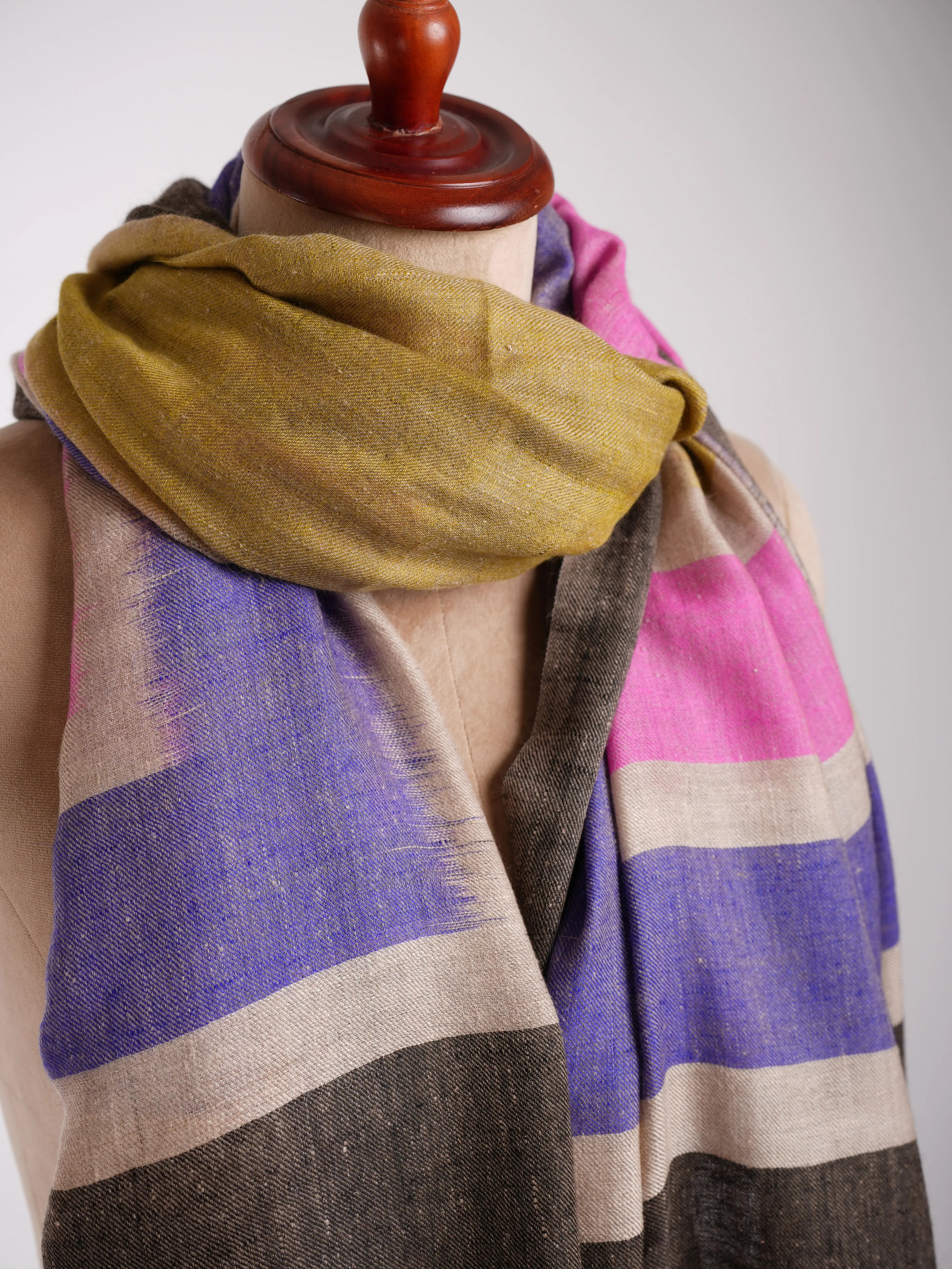 Artisan Crafted Baby Soft Ikat Handloomed Pashmina Shawl Shahkaar