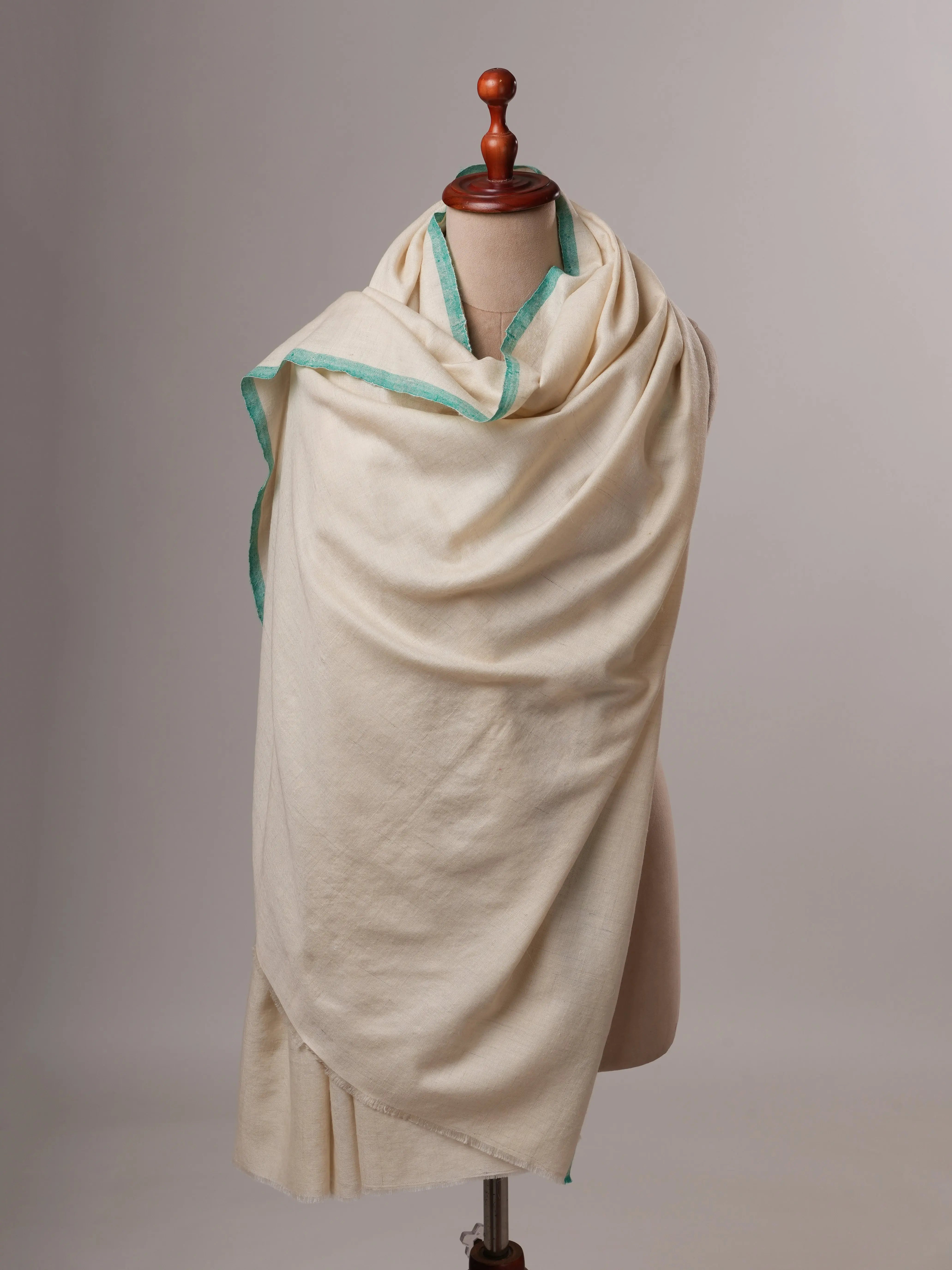 Handwoven Off White Pashmina Shawl with Soft Green Ends Shahkaar