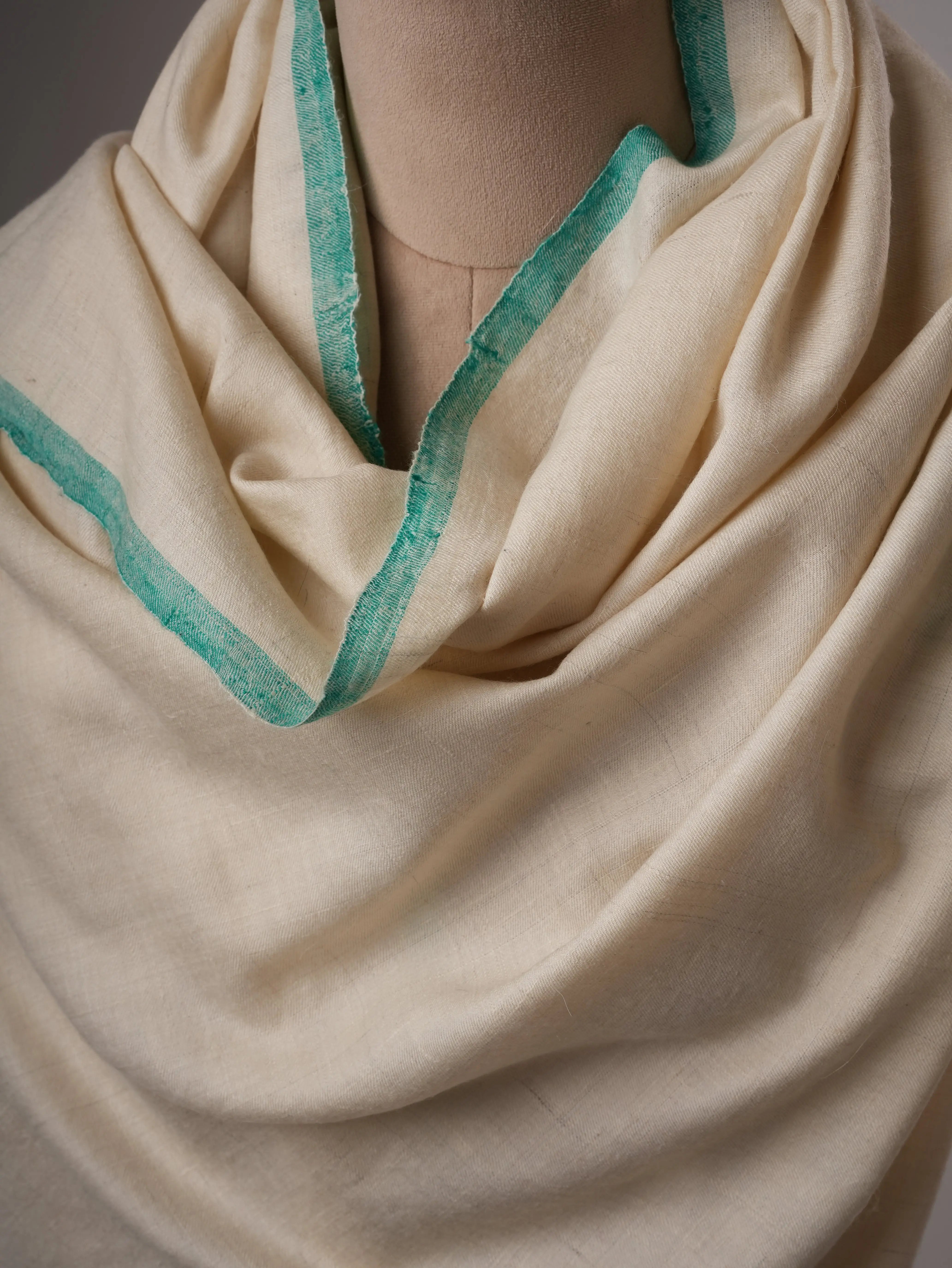 Handwoven Off White Pashmina Shawl with Soft Green Ends Shahkaar