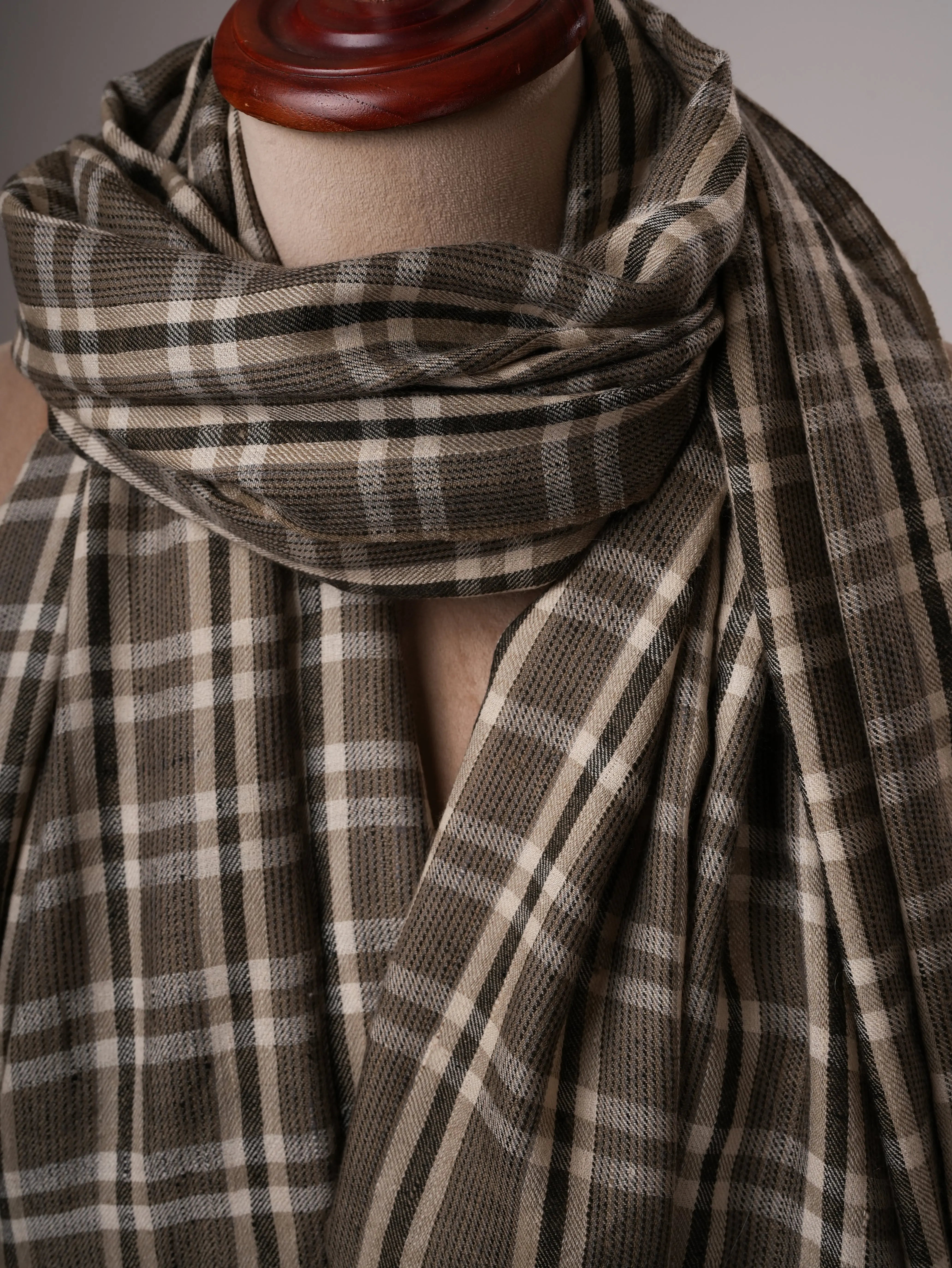 Soft Featherlight Contemporary Pashmina Shawl Shahkaar