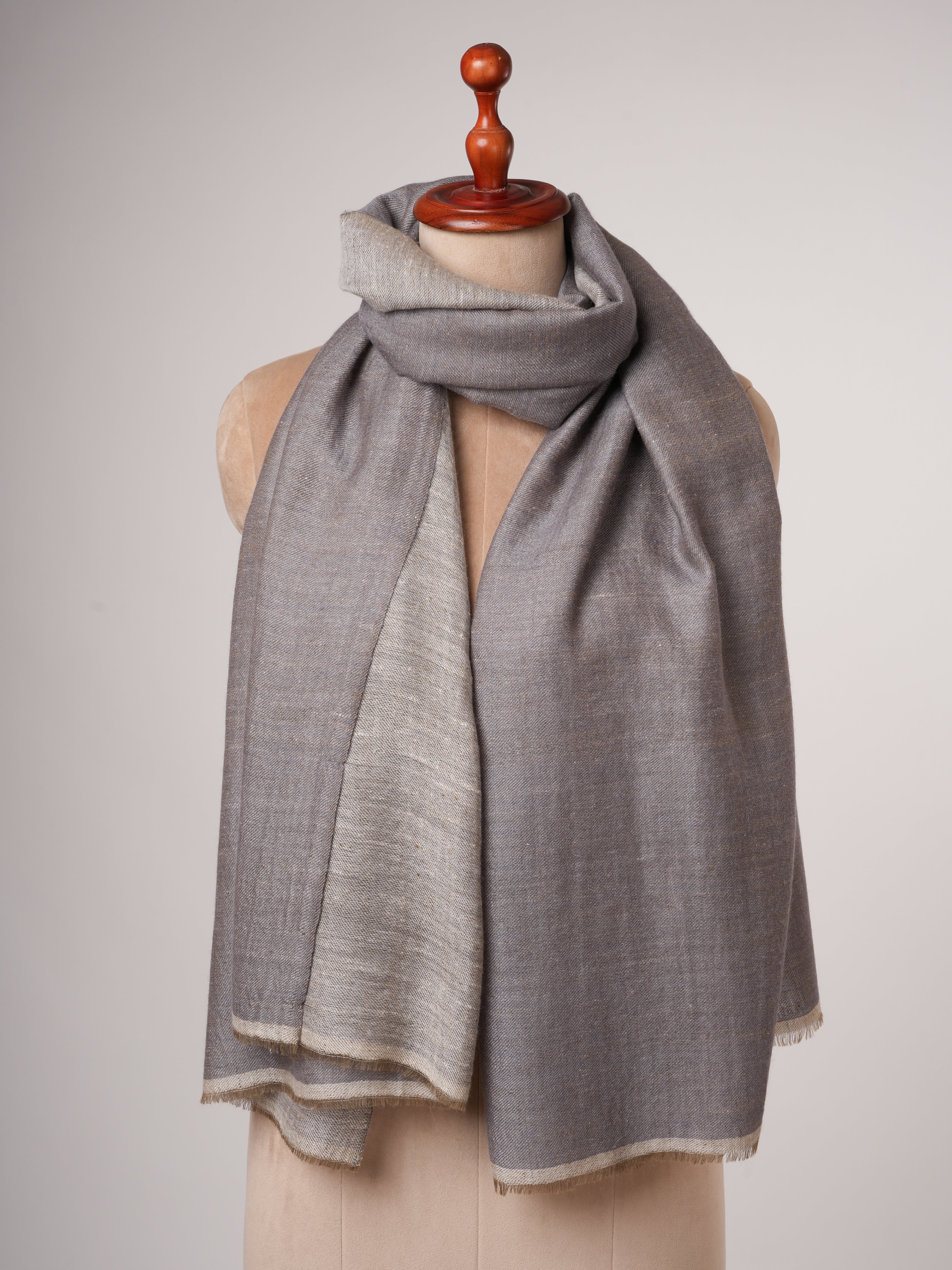 Dual-Shade Grey & Ivory Baby Soft Cashmere Scarf – Lightweight & Luxurious