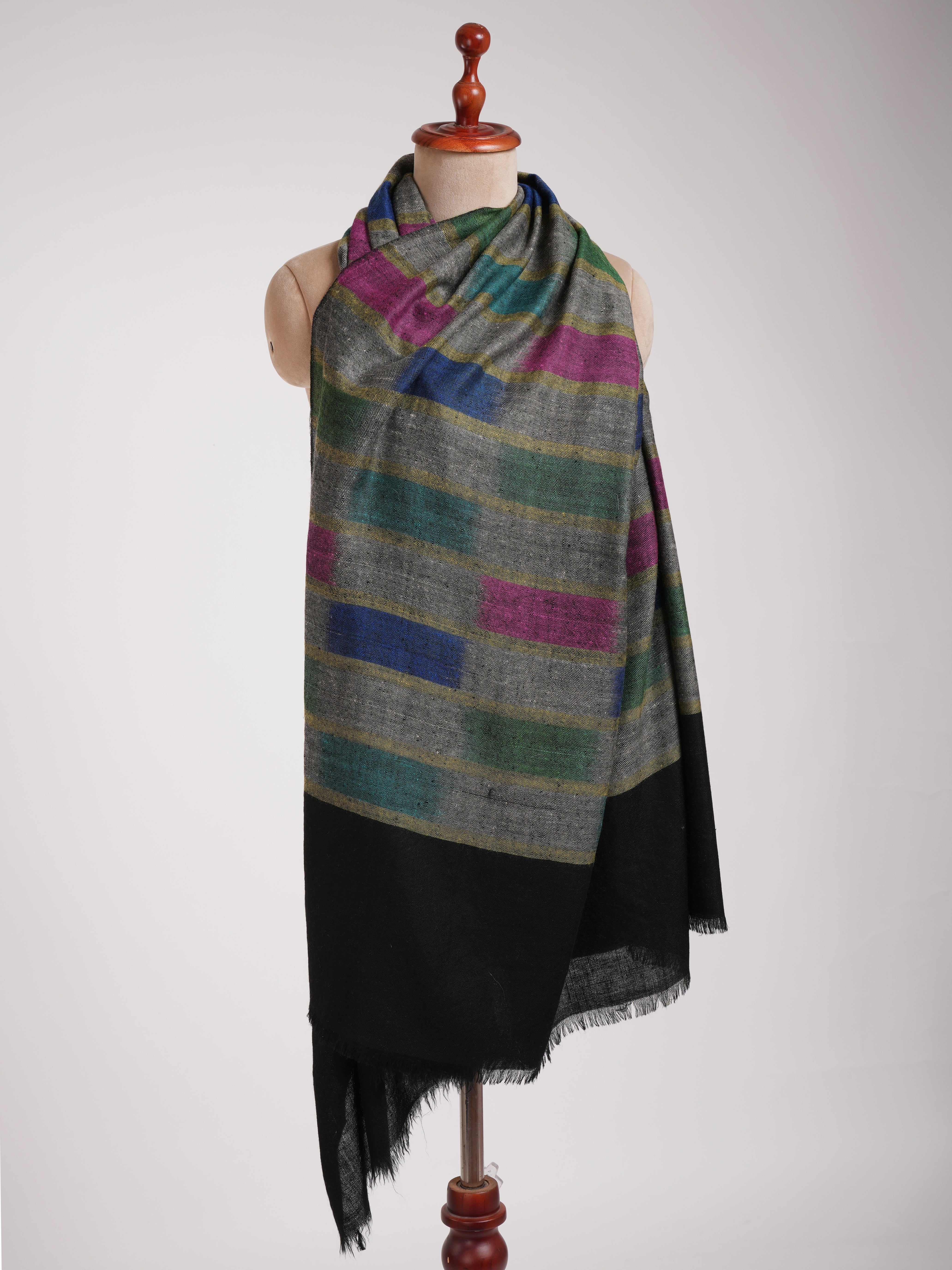 Black Handwoven Pure Pashmina Shawl Shahkaar