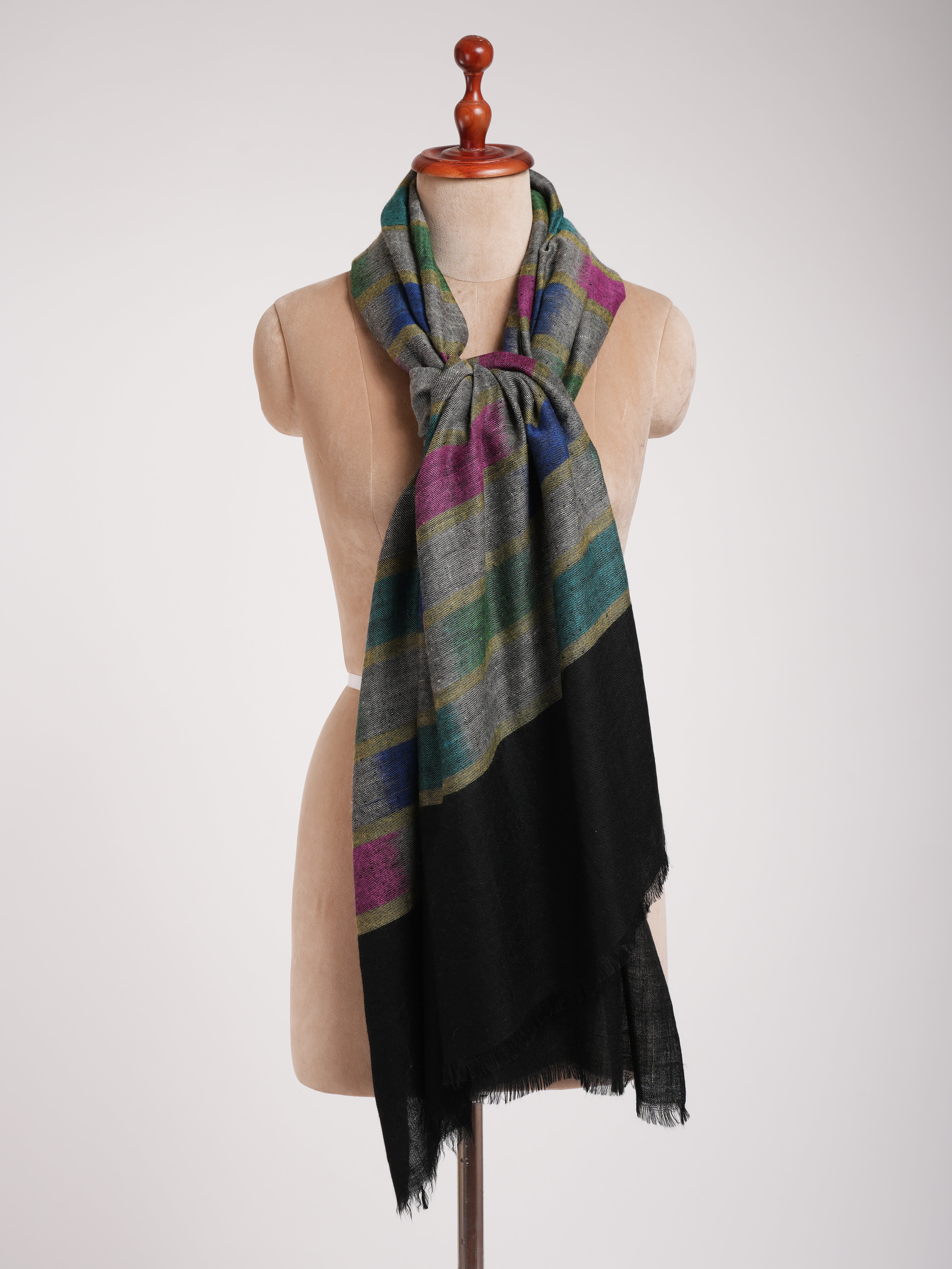 Black Handwoven Pure Pashmina Shawl Shahkaar