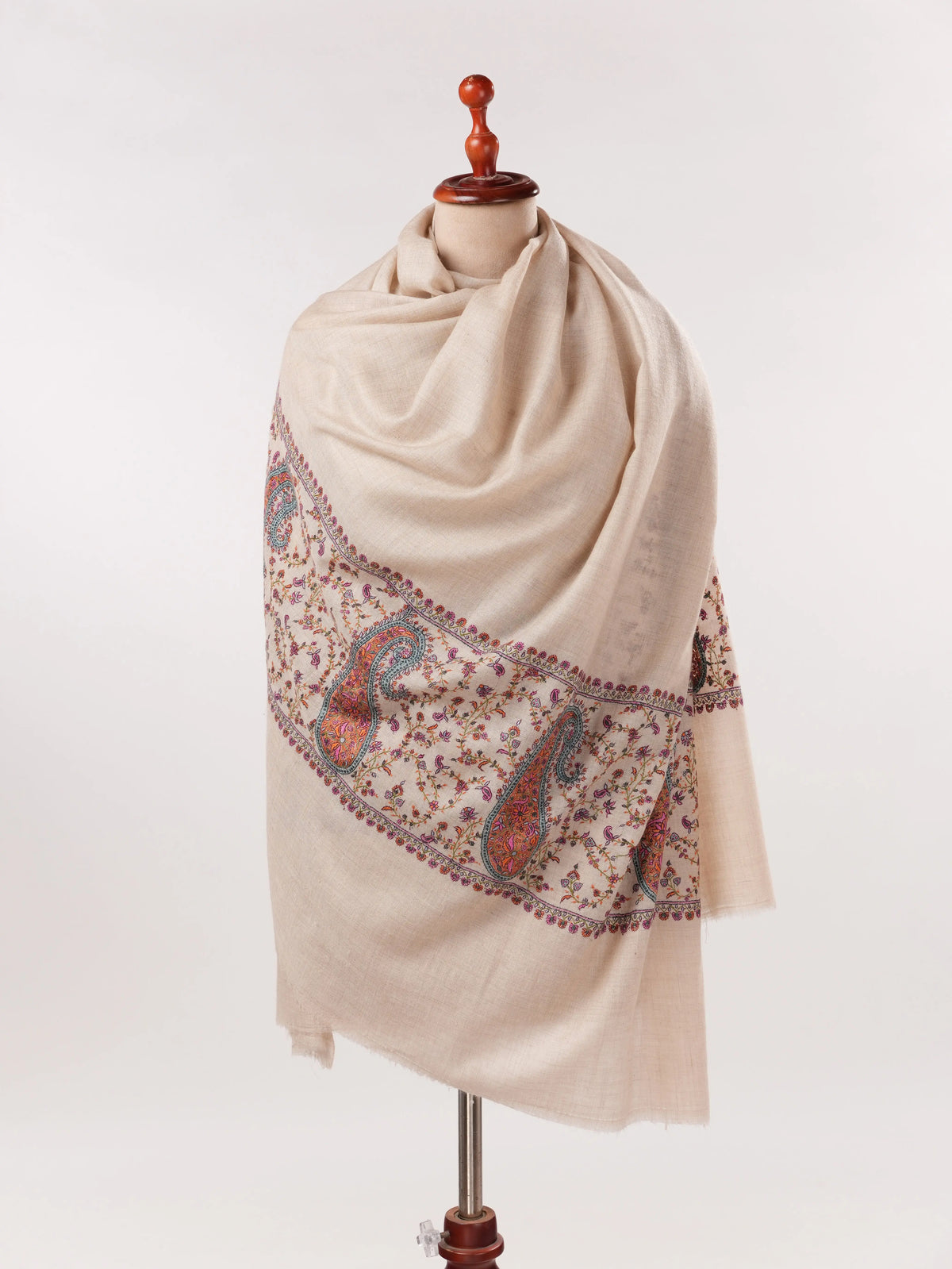 Natural White Pure Pashmina Shawl with Sozni Palldar Embroidery Shahkaar.com
