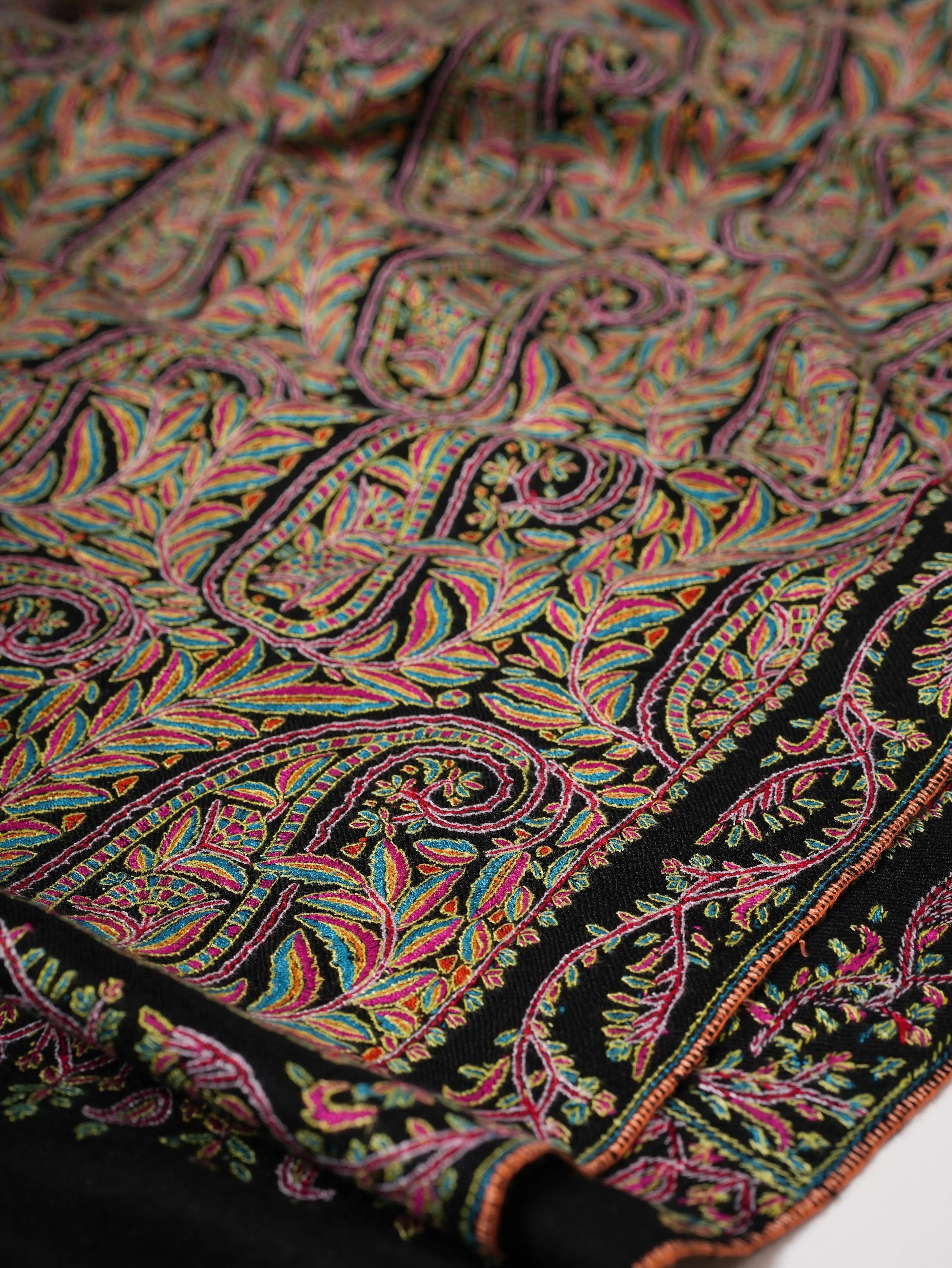 Kashmiri Black Pashmina Jamavar Shawl with Detailed Paisley Handwork Shahkaar