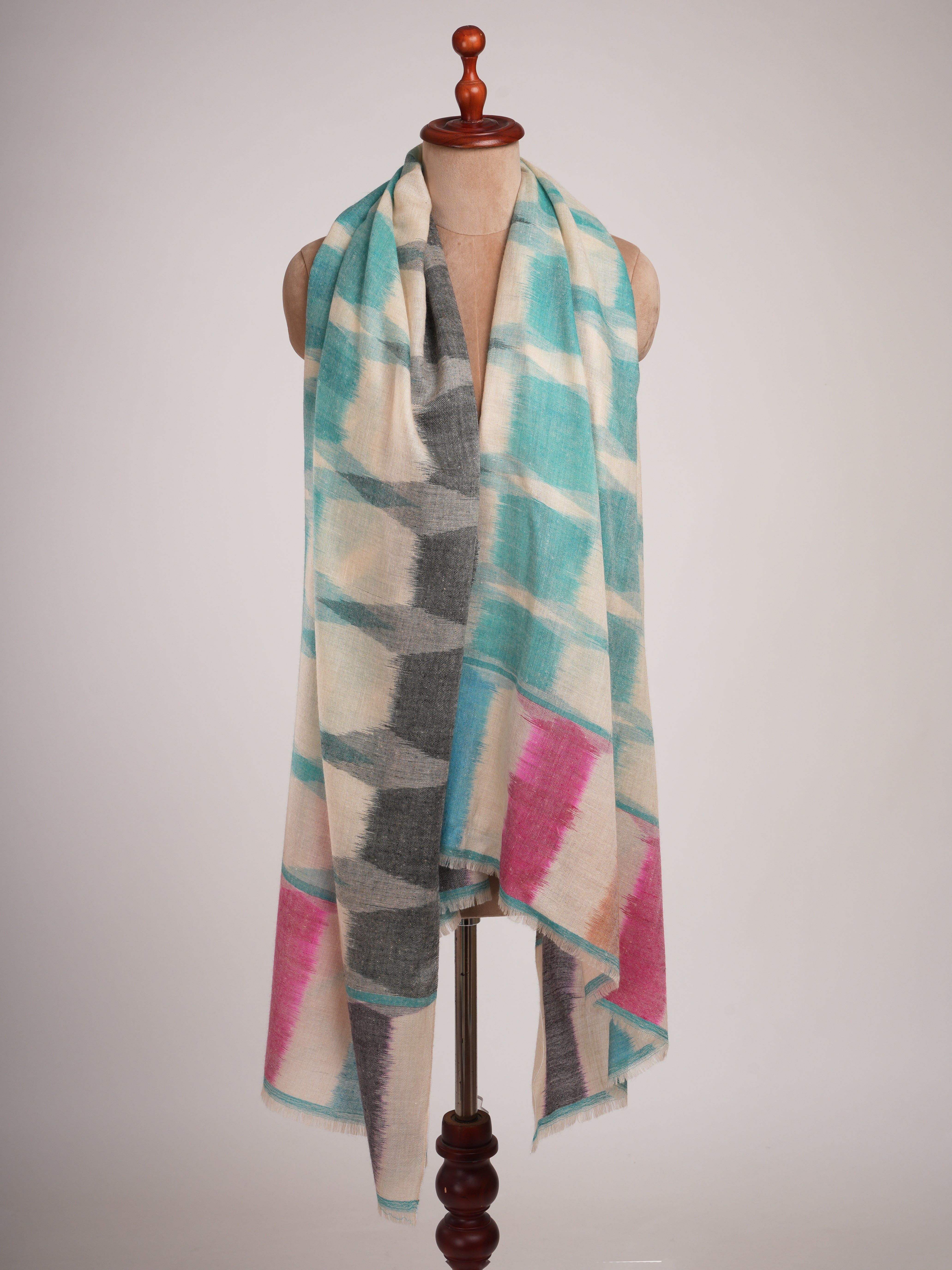 Handwoven Soft Featherlight Pashmina Shawl