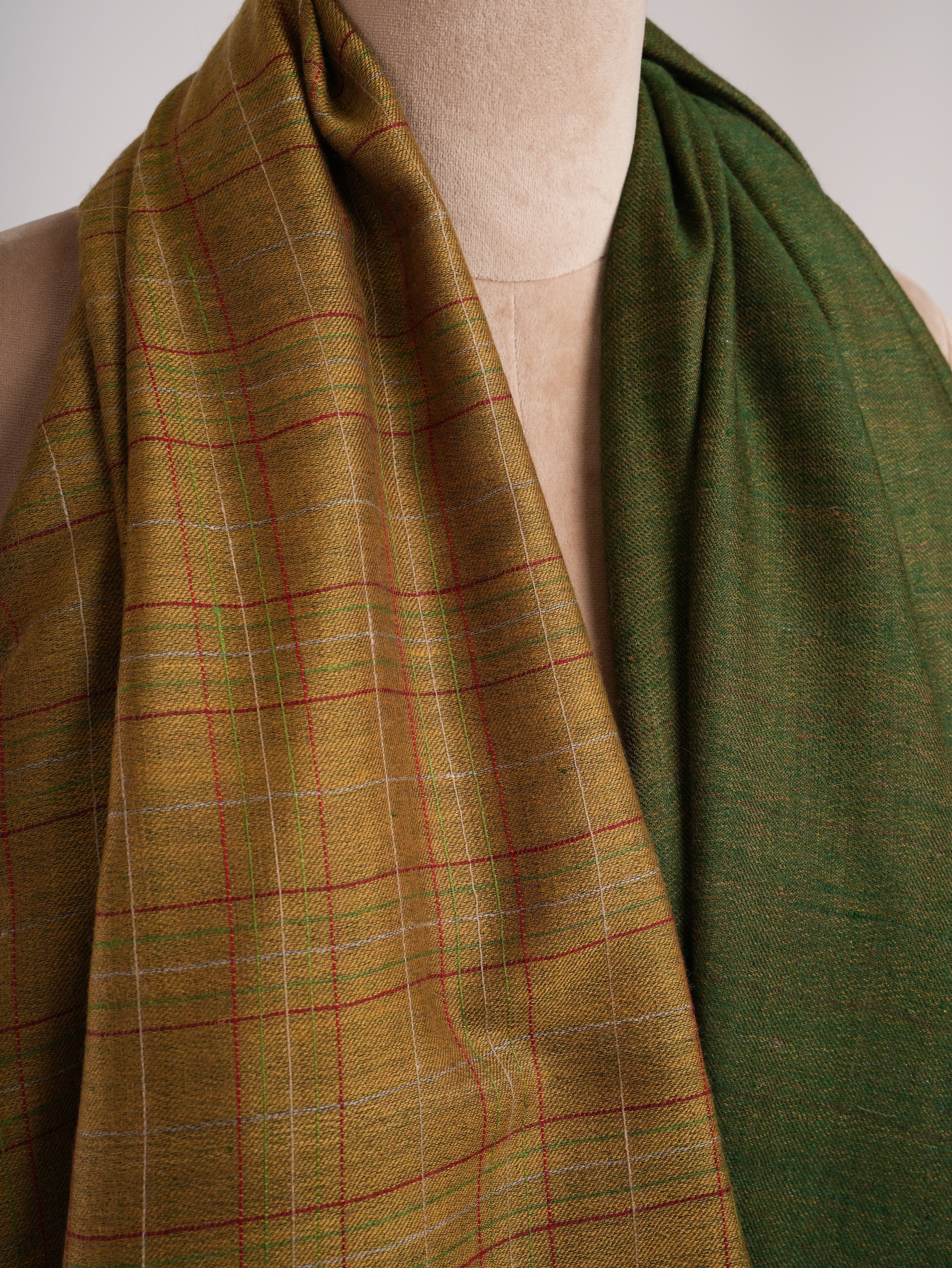 Dual shade Soft Handwoven Kashmiri Pashmina Shawl
