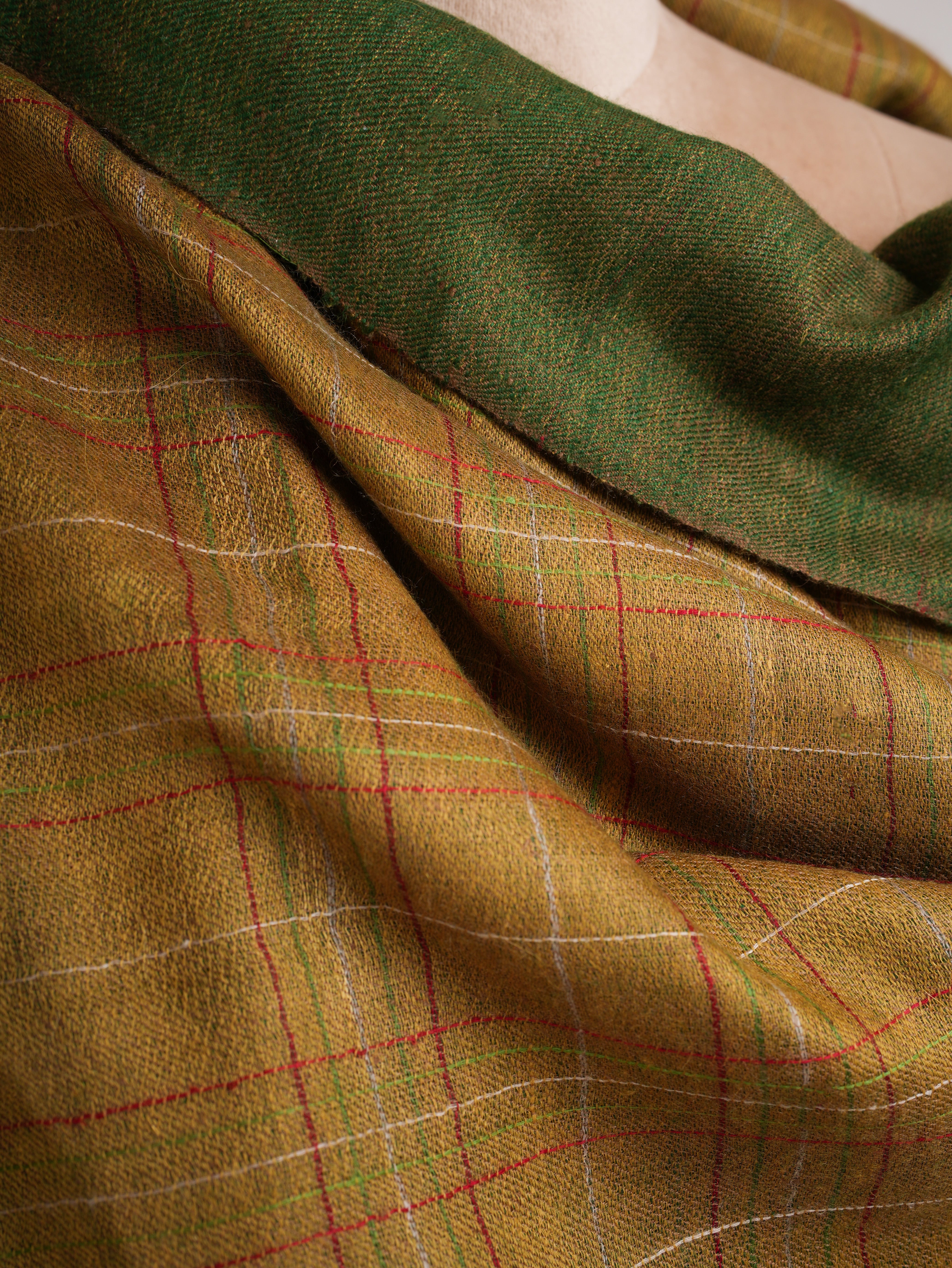 Dual shade Soft Handwoven Kashmiri Pashmina Shawl