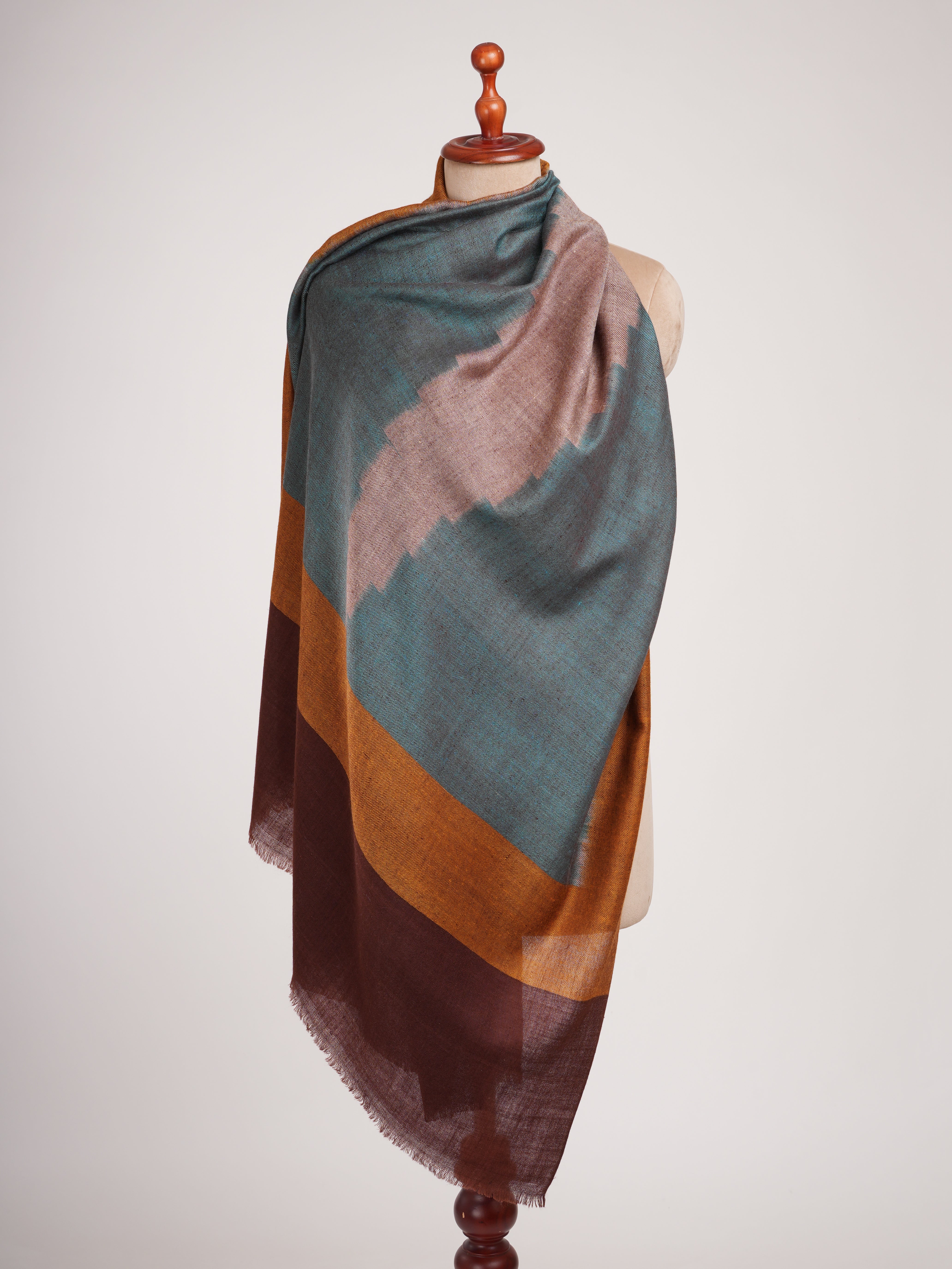 Handwoven Featherlight Pashmina Shawl