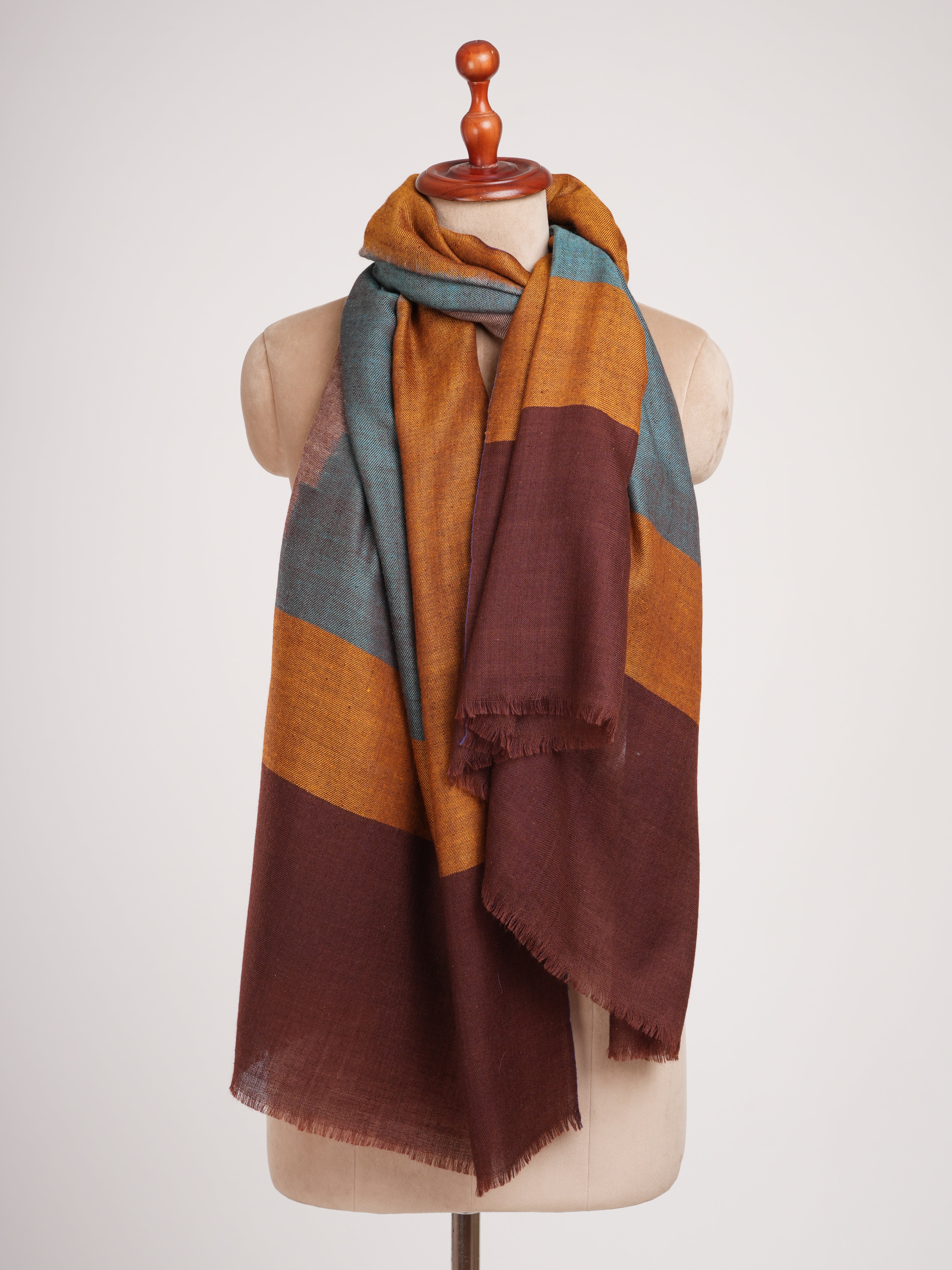 Handwoven Featherlight Pashmina Shawl