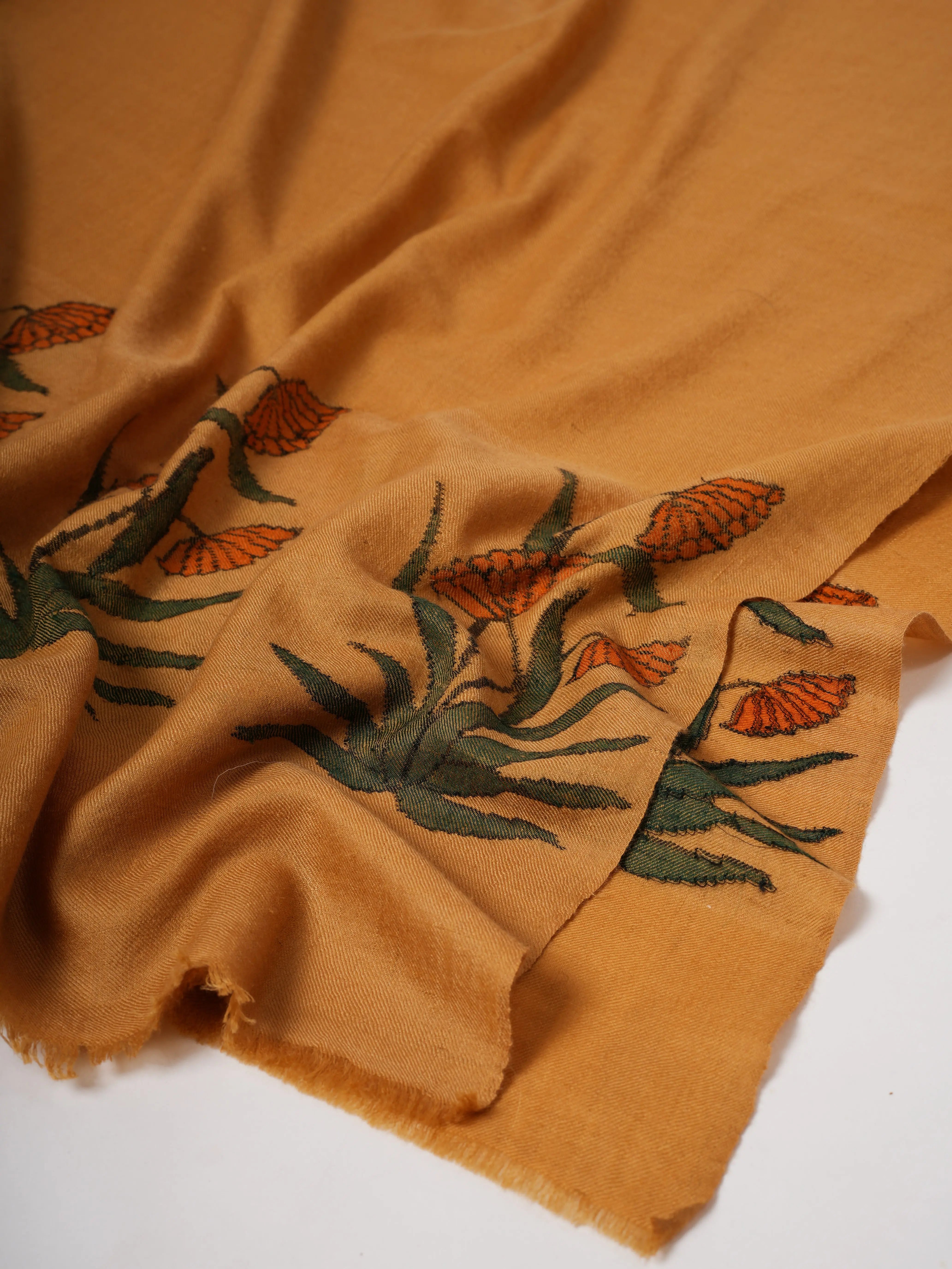 Handwoven Kani Pashmina Shawl – Palla with Floral Motif Design Shahkaar