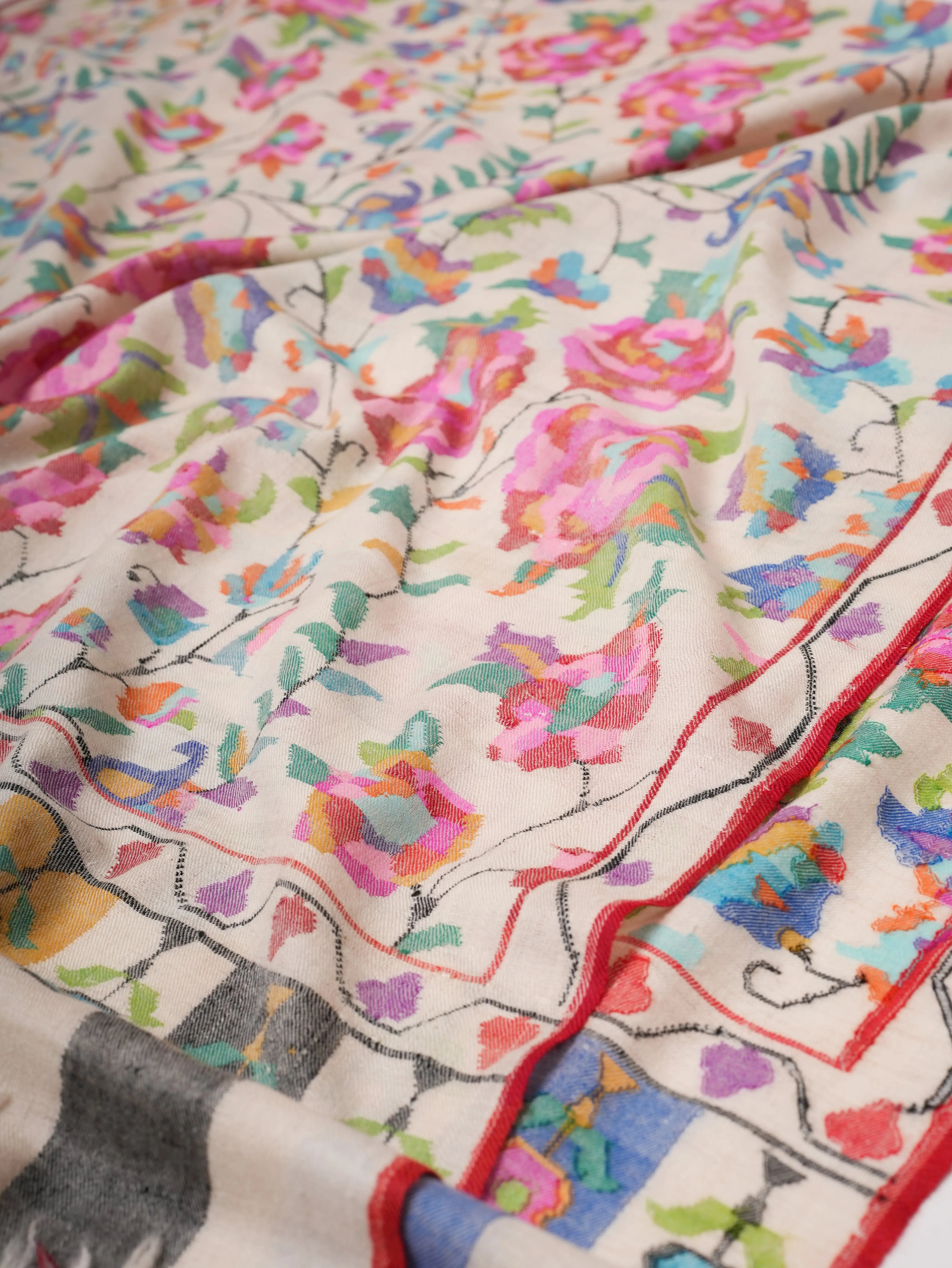 Ivory Kashmiri Kani Pashmina Shawl with Handwoven Floral Motifs Shahkaar