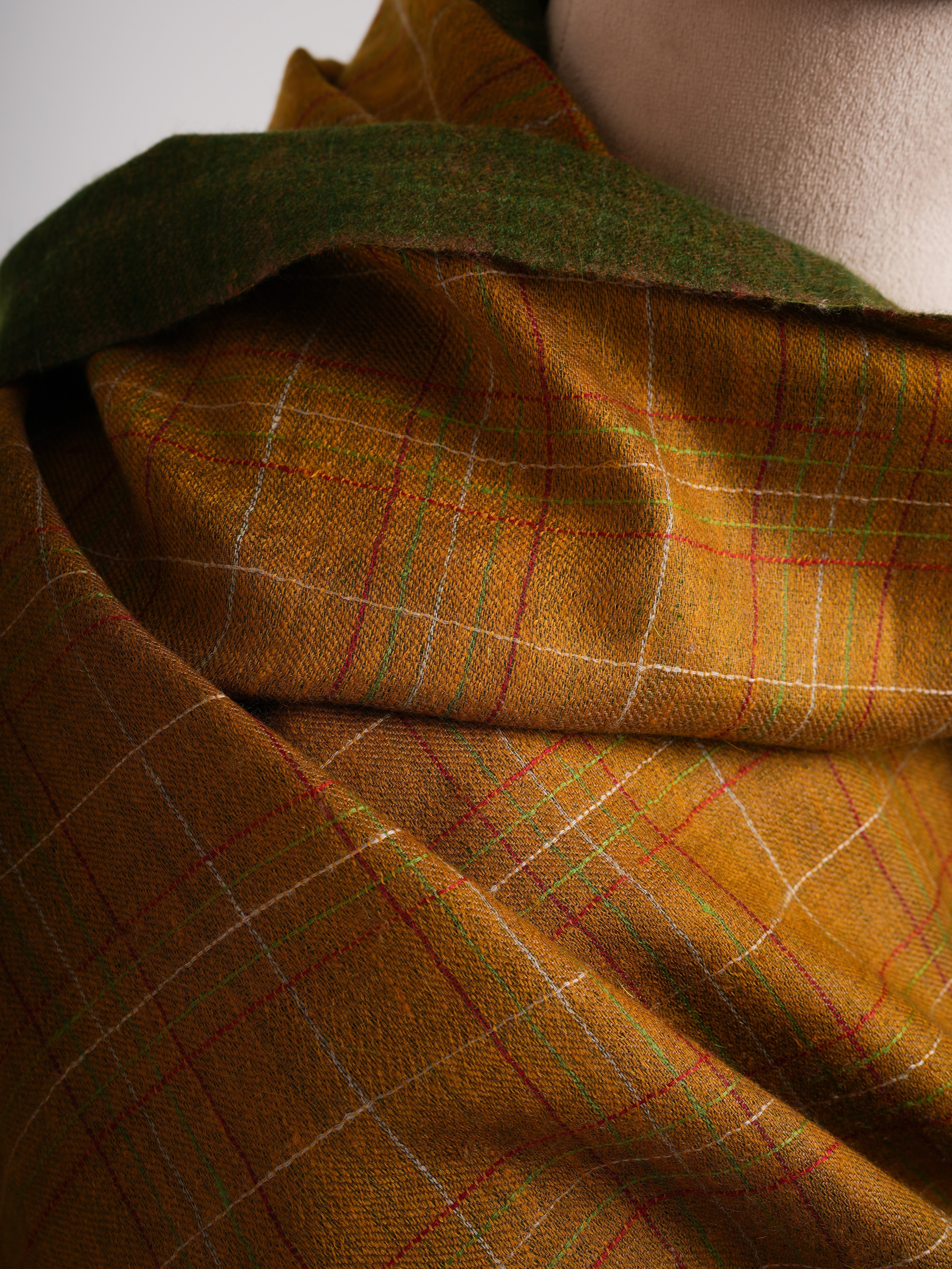 Dorukha Handwoven Kashmiri Pashmina Shawl Shahkaar
