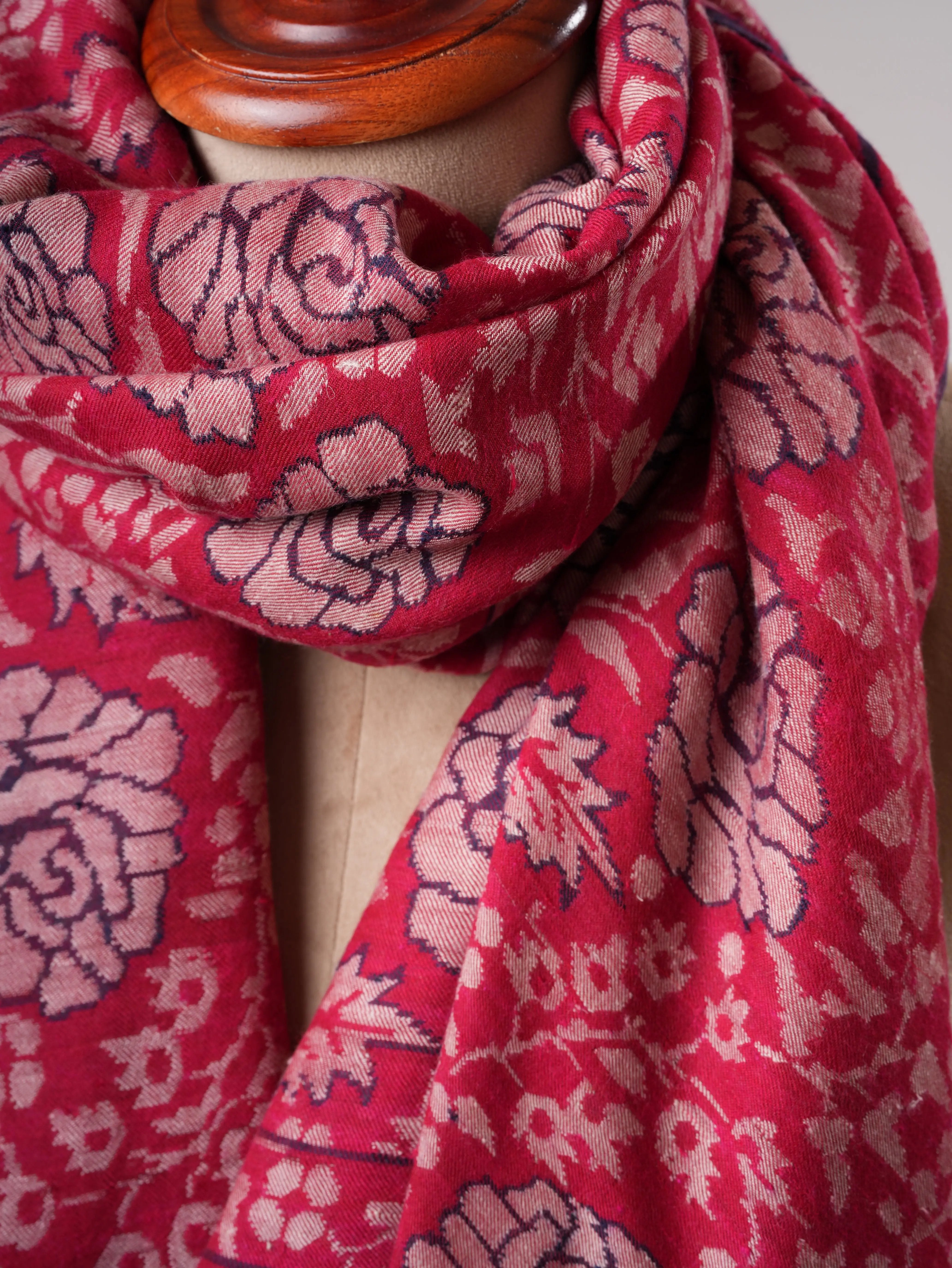 Handwoven Kani Pashmina Shawl with Floral Motifs Shahkaar